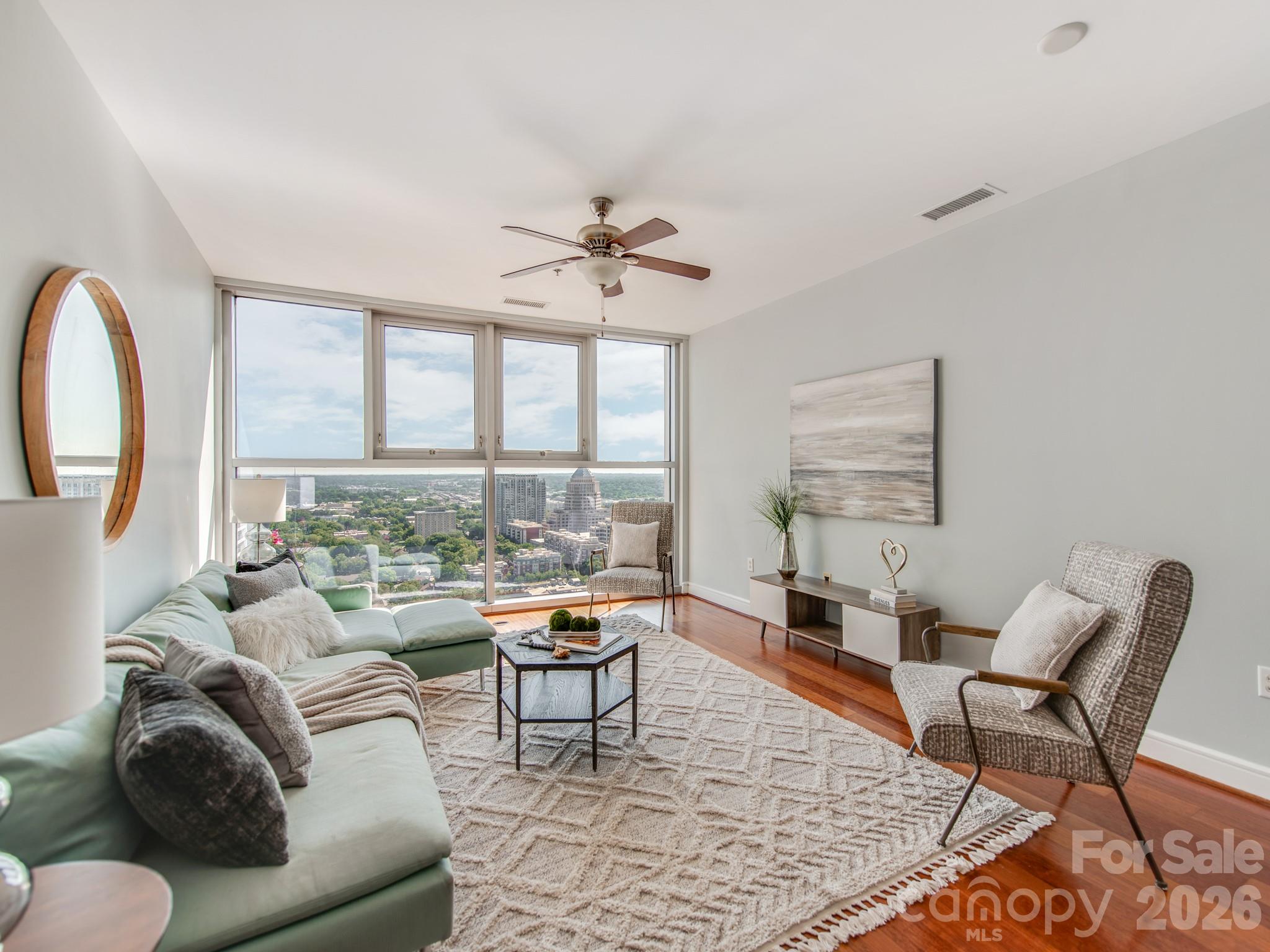 333 W Trade St #2603, Charlotte, NC 28202