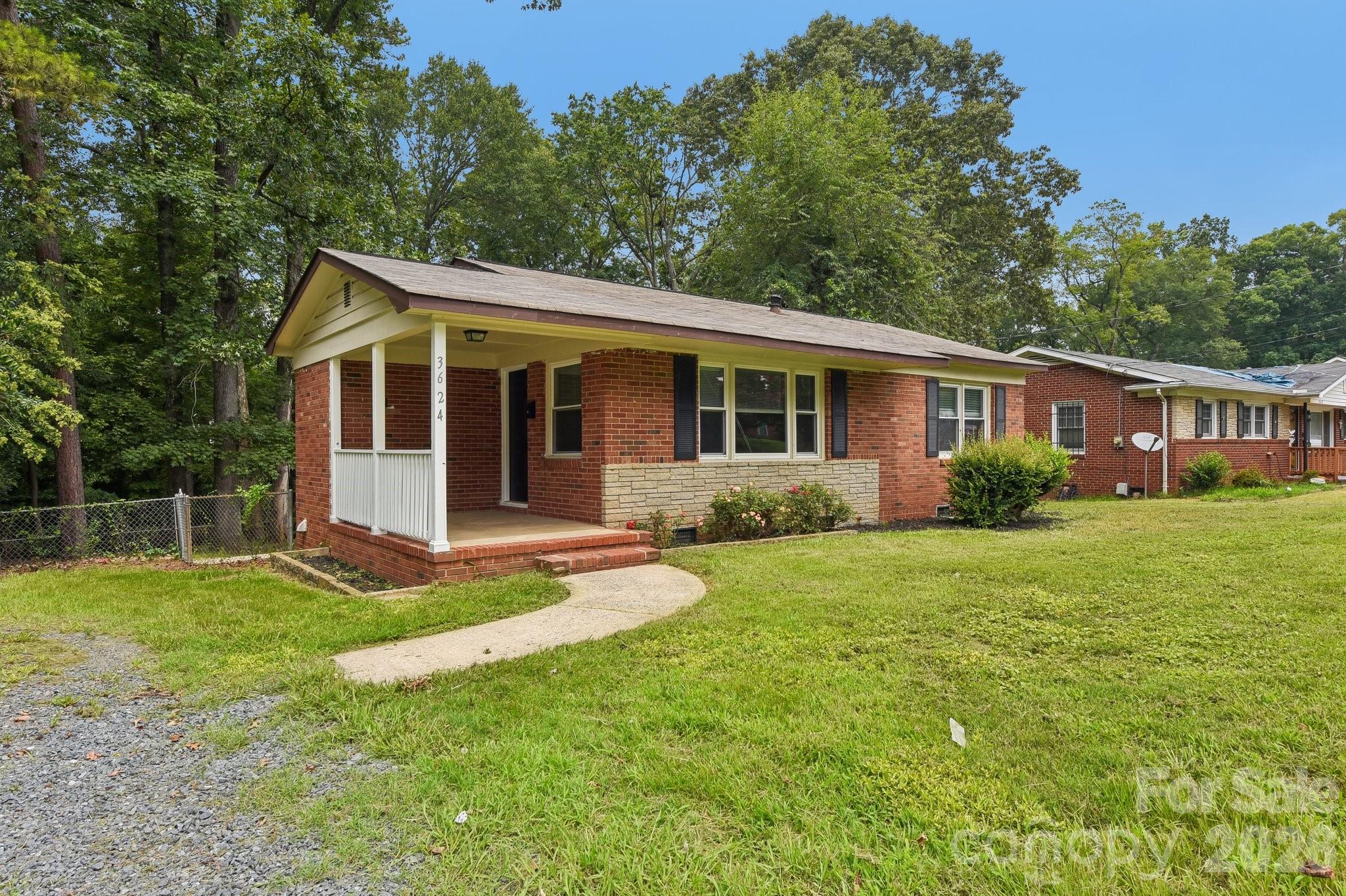 3624 Sargeant Dr, Charlotte, NC 28217