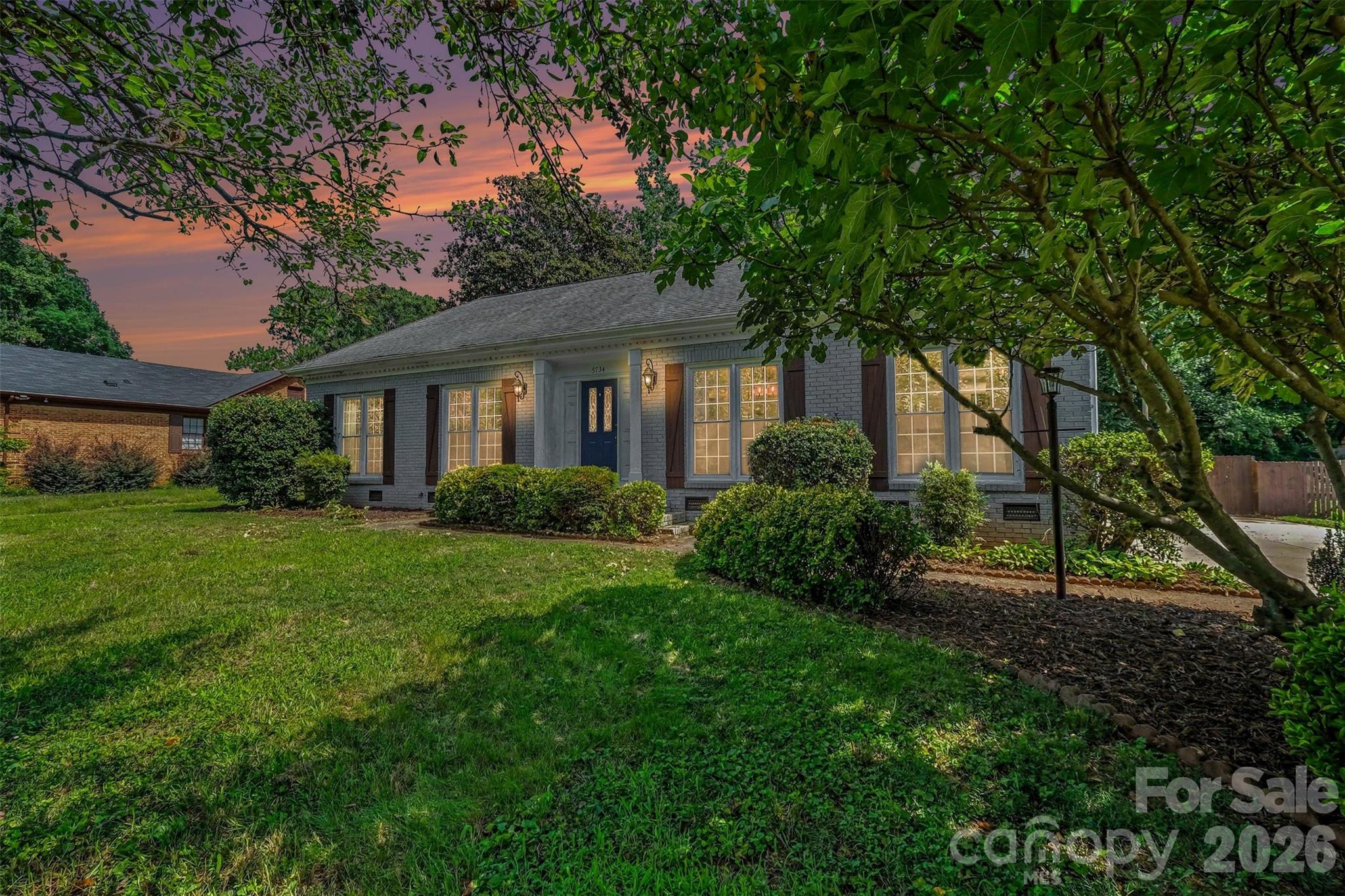 5734 Faulconbridge Rd, Charlotte, NC 28227