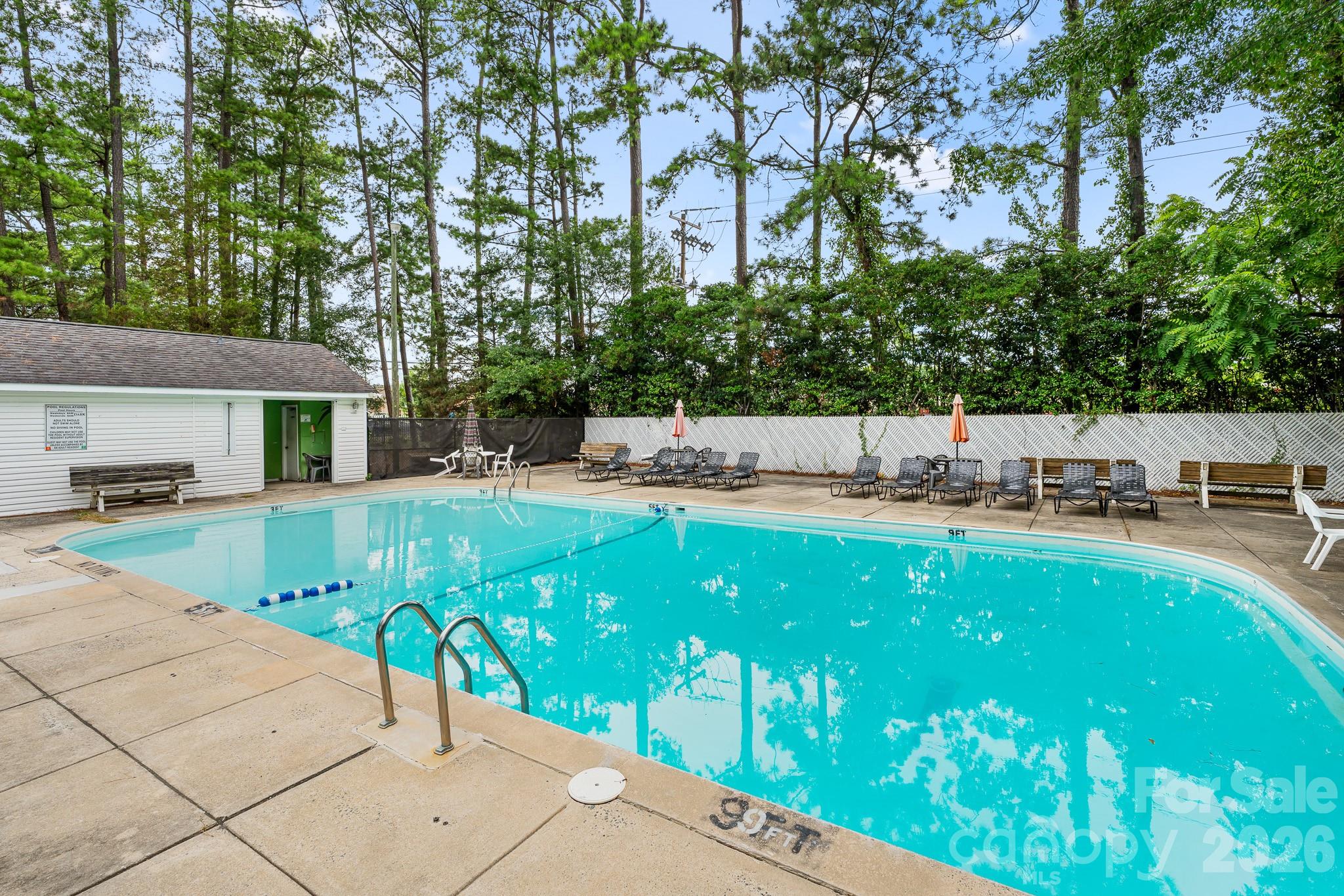 8504 Castle Pine Ct, Charlotte, NC 28226