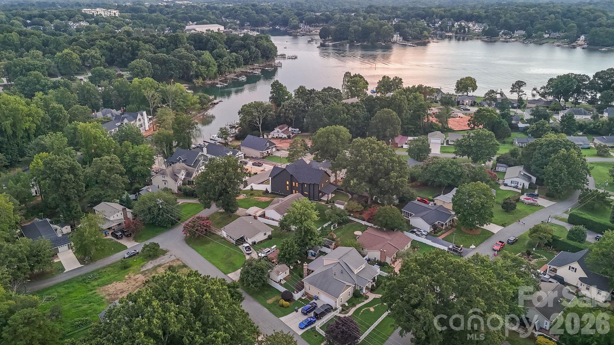 21617 Rio Oro Dr, Cornelius, NC 28031