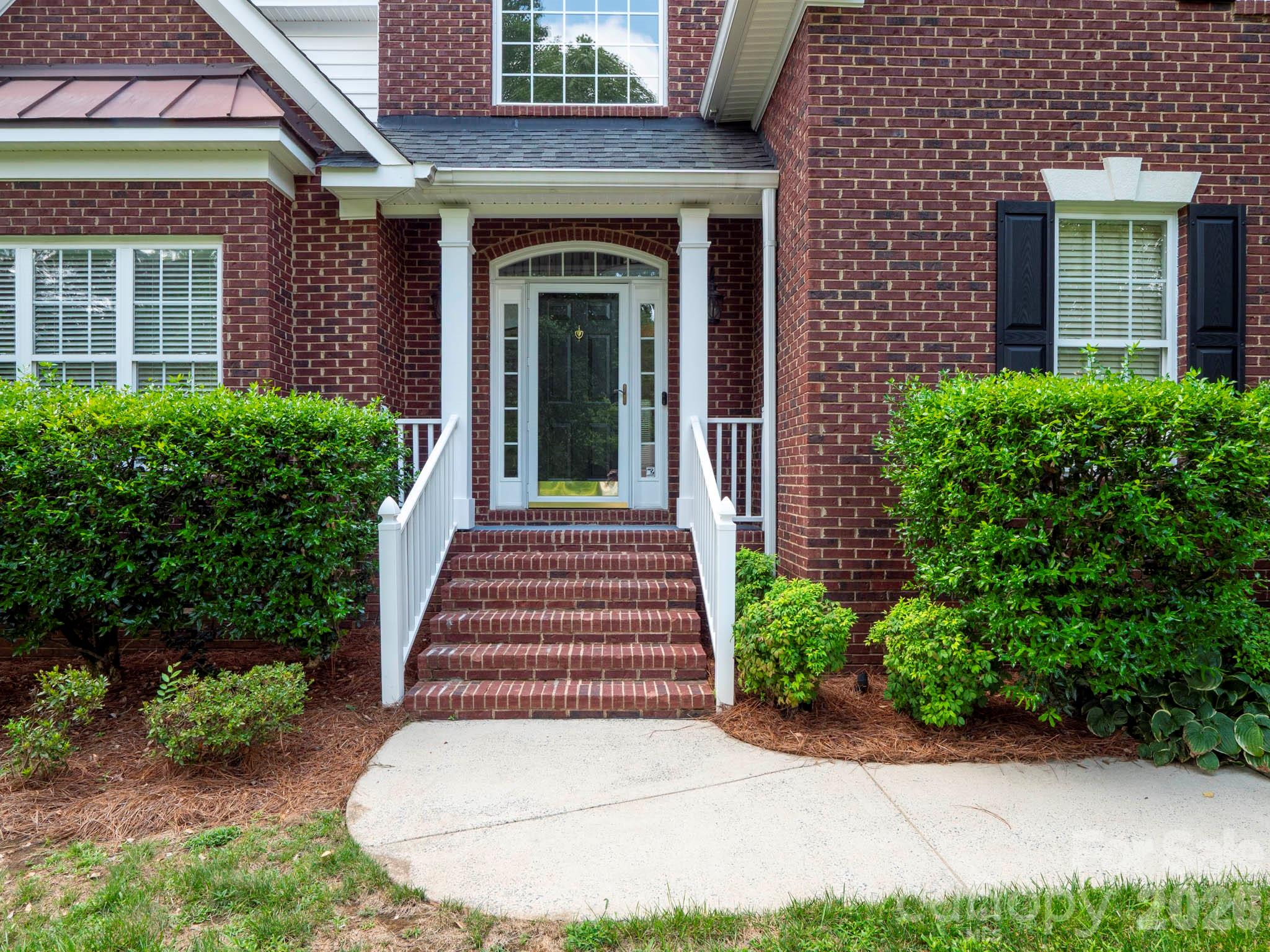 5320 Shannamara Dr, Matthews, NC 28104