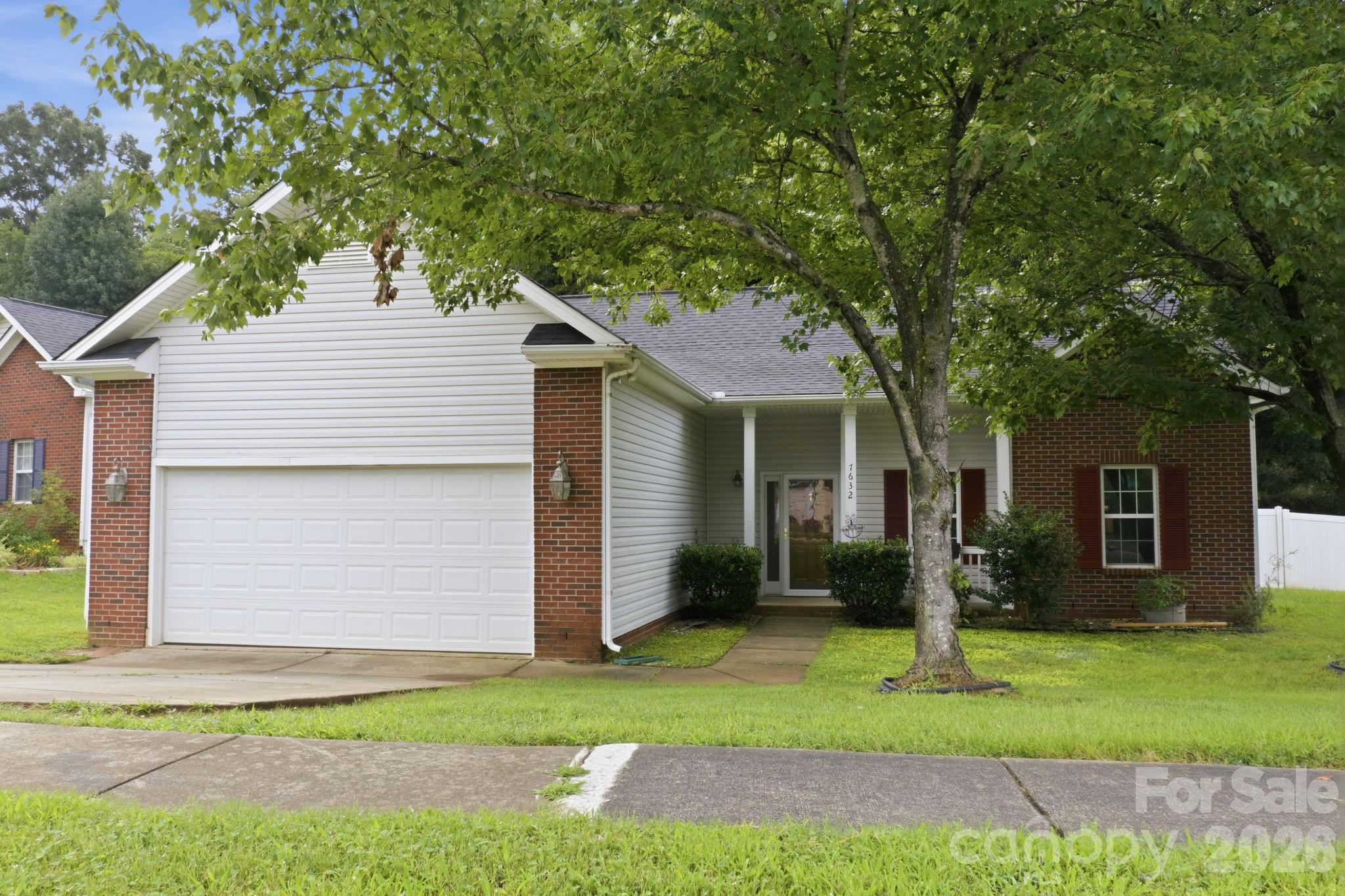 7632 Free Bird Ave, Charlotte, NC 28216