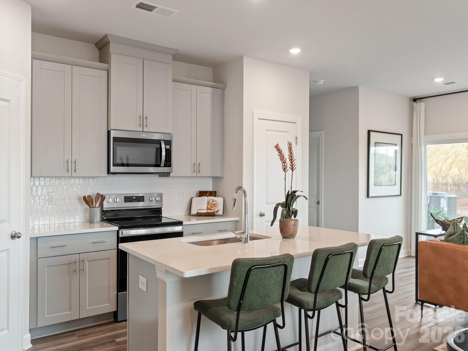 9033 Foggy Brook Loop, Charlotte, NC 28216