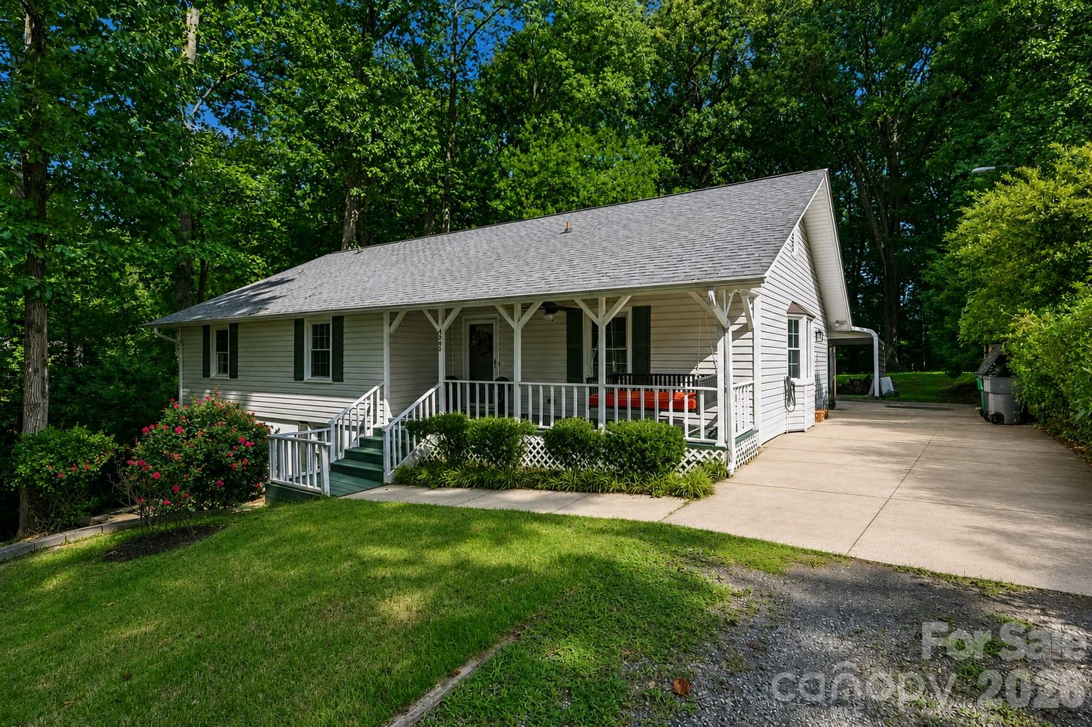 4242 Garvin Dr, Charlotte, NC 28269