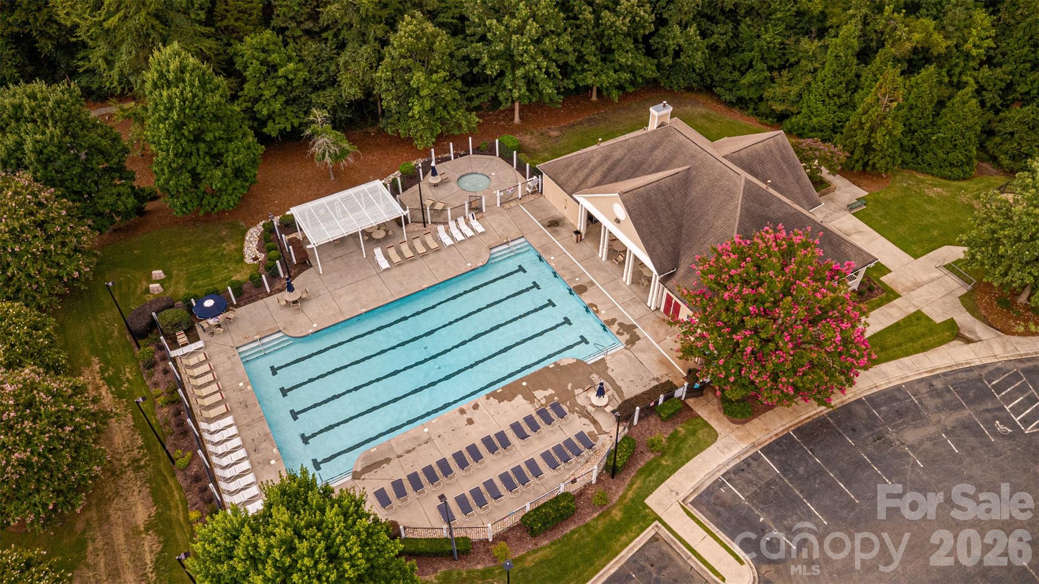 7633 Rathburn Ln, Charlotte, NC 28277
