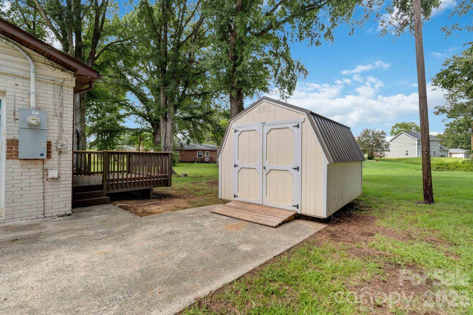 809 Hasty Rd, Marshville, NC 28103