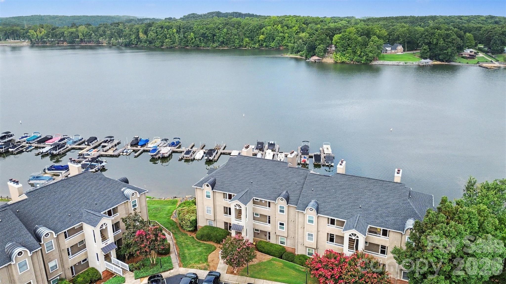 9817 Emerald Point Dr #10, Charlotte, NC 28278