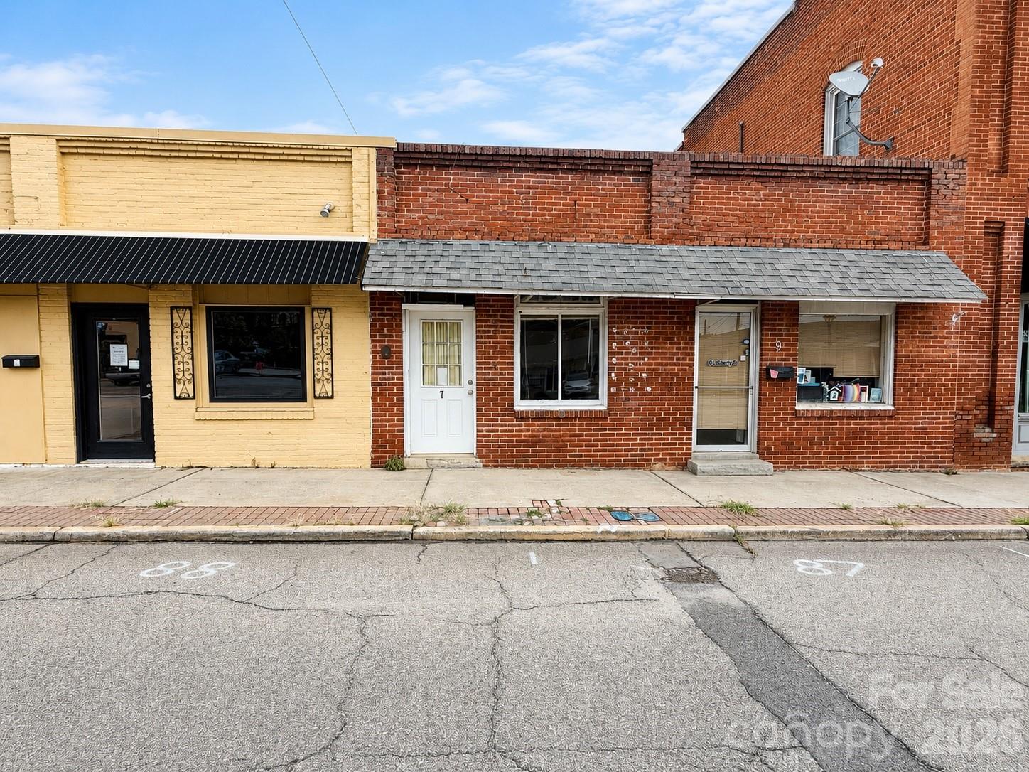 7 E Liberty St, York, SC 29745