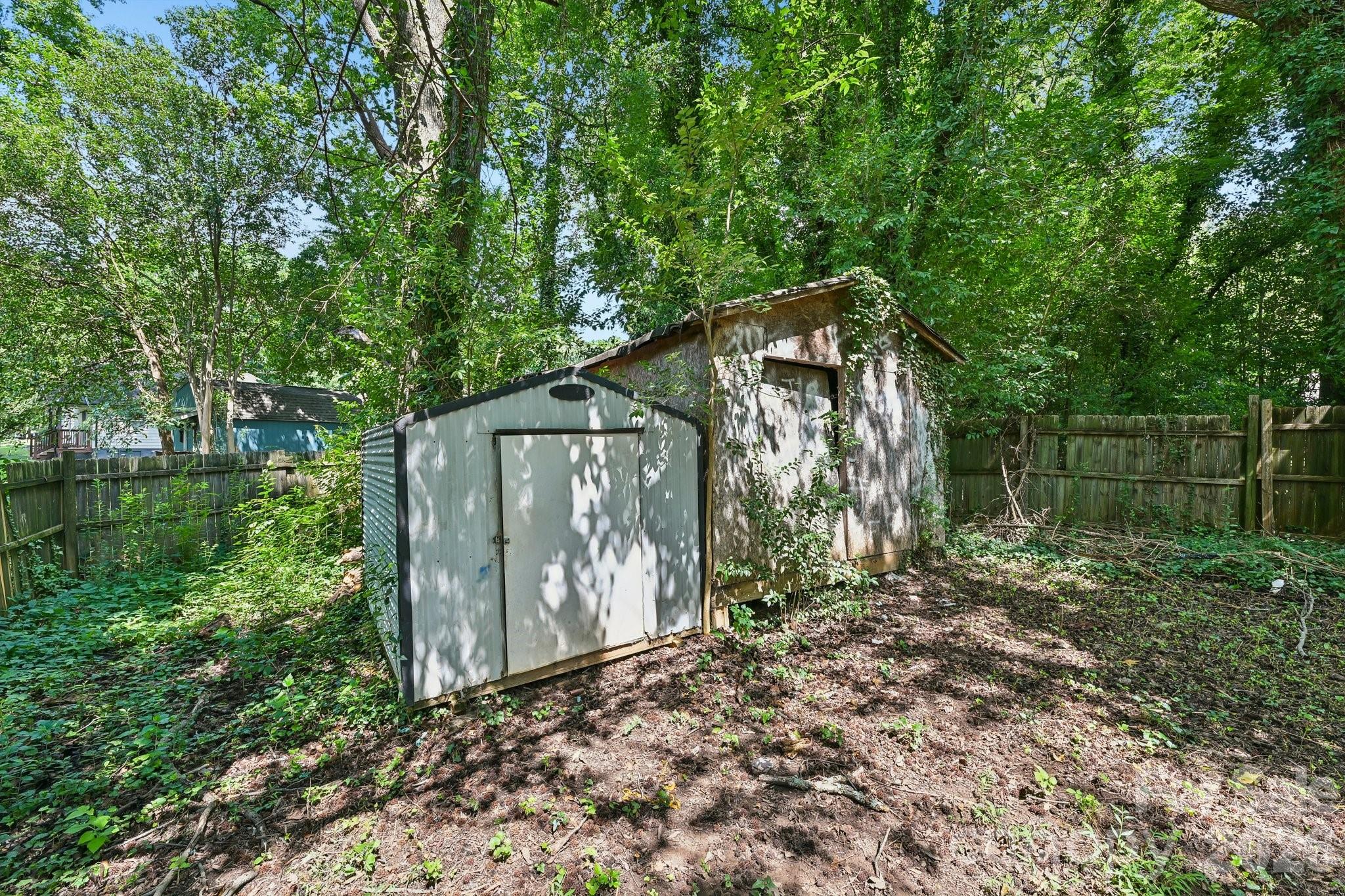 2664 Old Steele Creek Rd, Charlotte, NC 28208