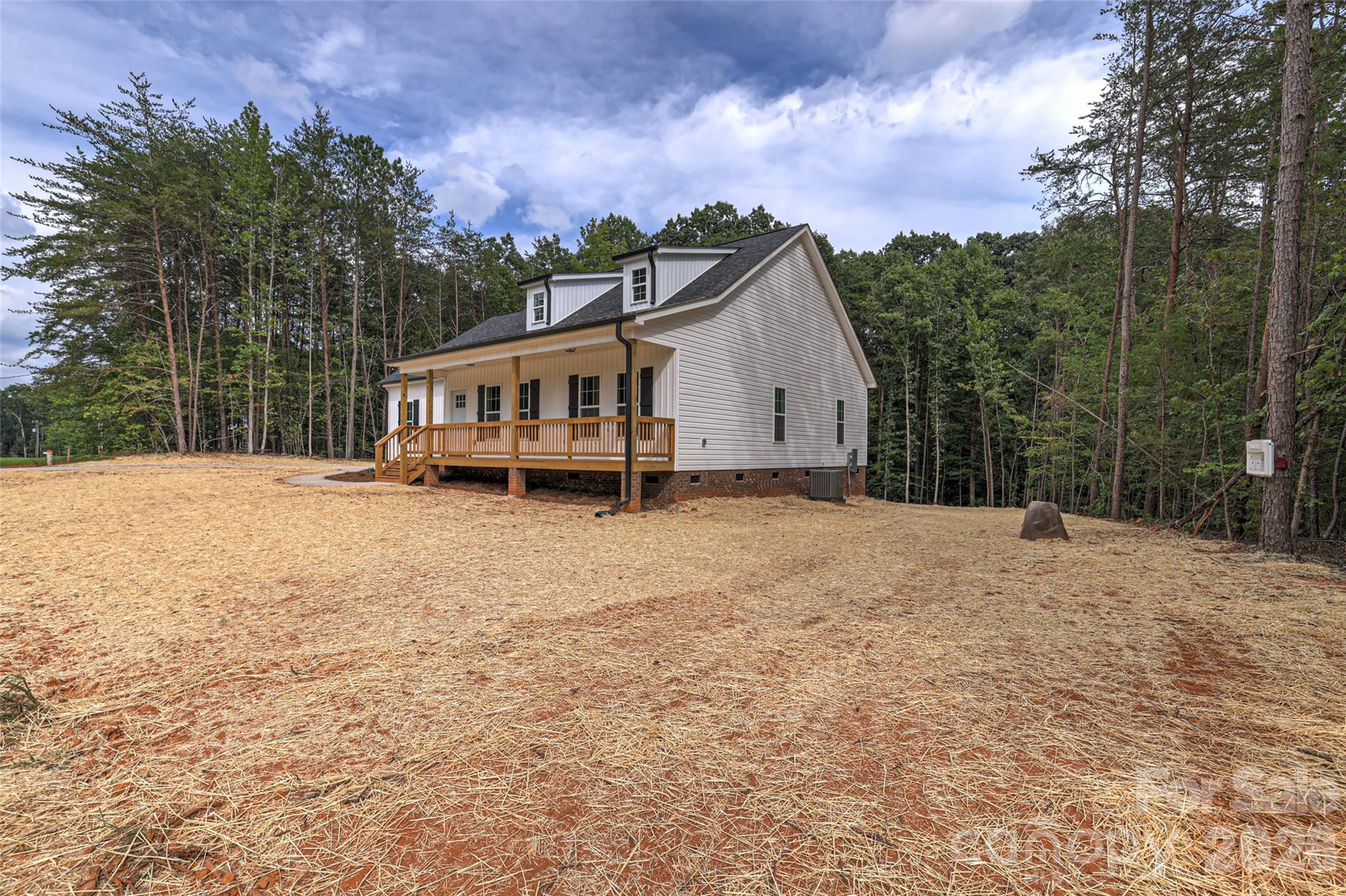 192 Rambler Ln, Blacksburg, SC 29702