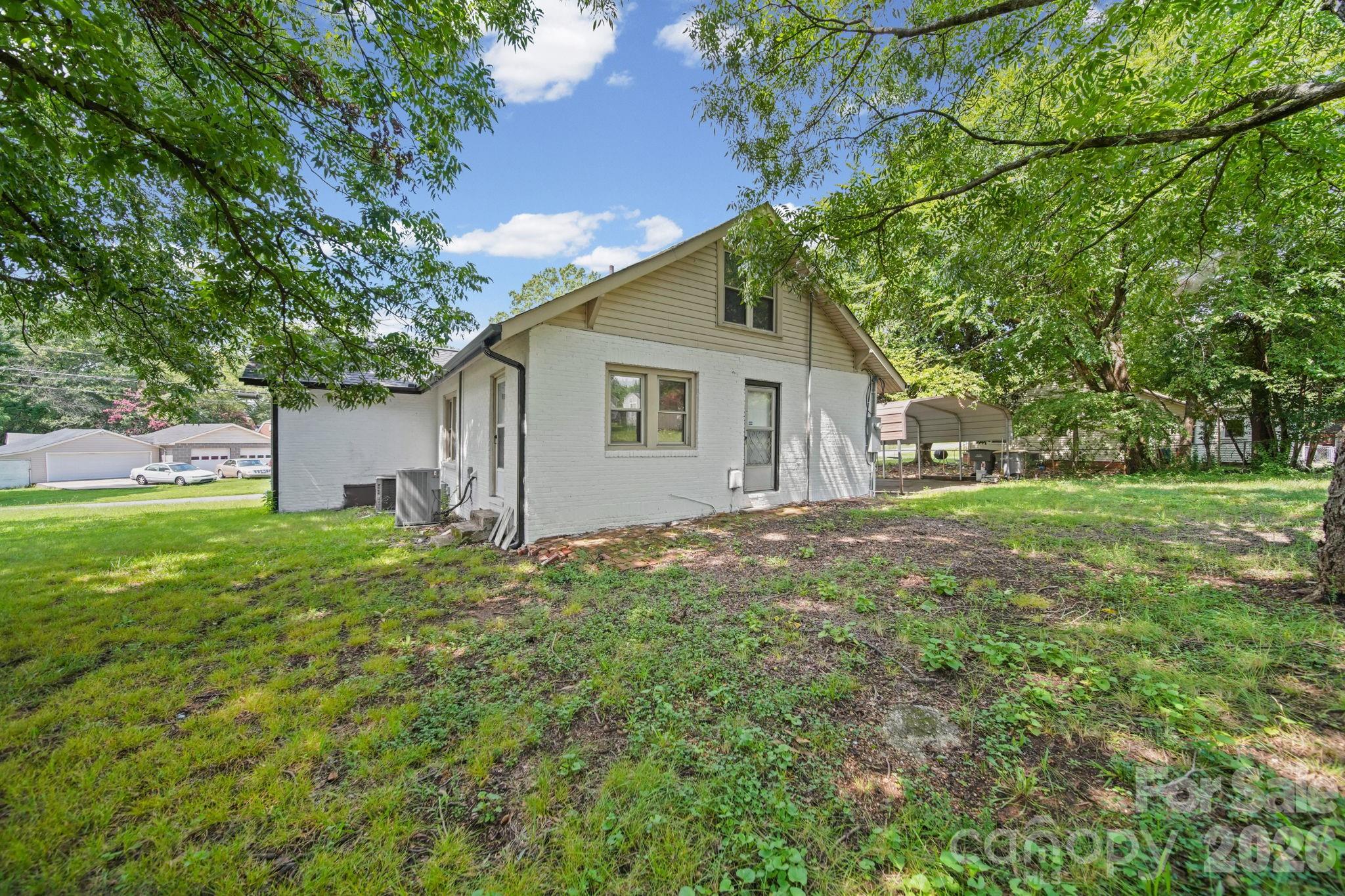 834 Murphy St, Kannapolis, NC 28081