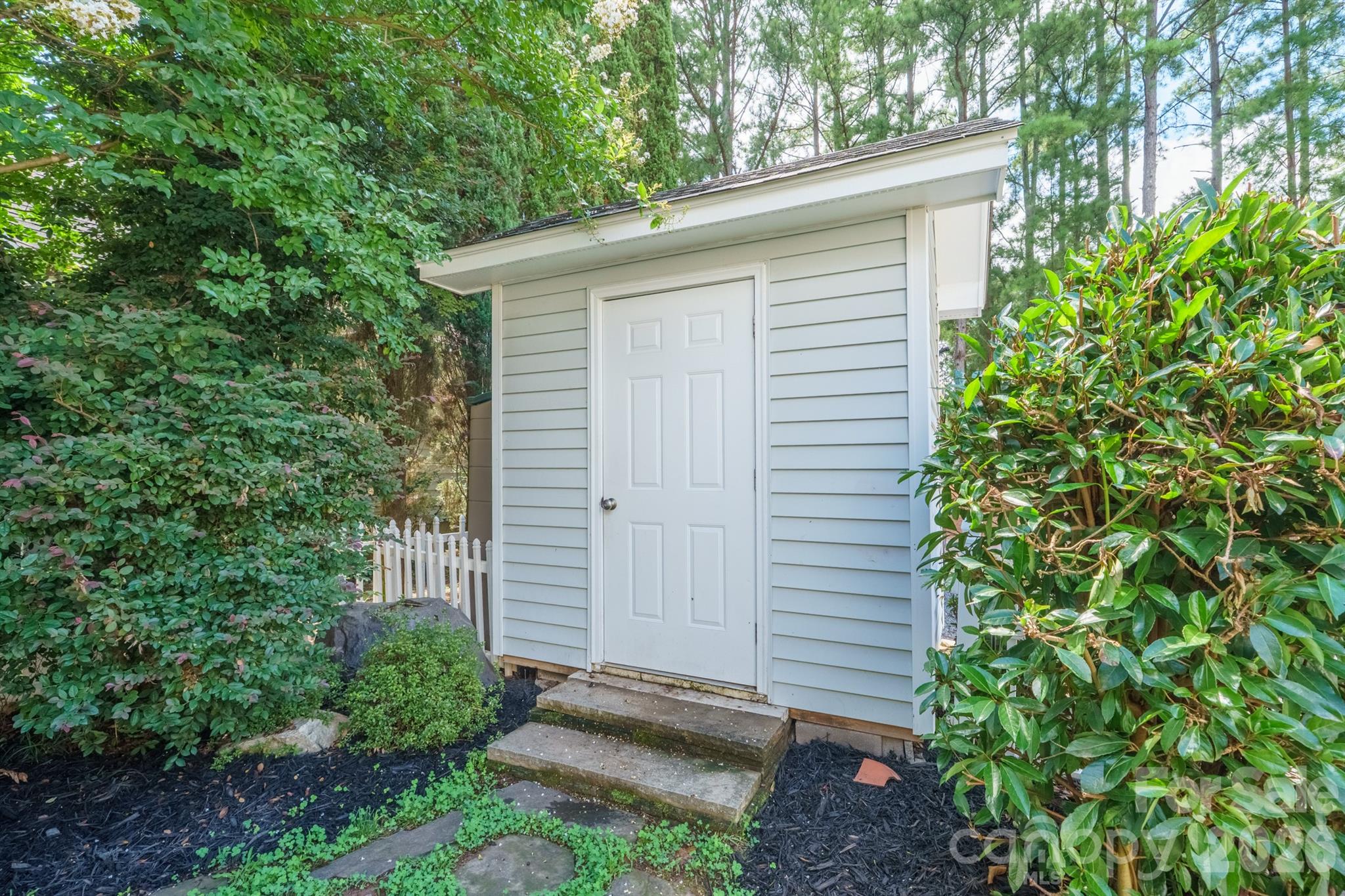 11311 Deer Ridge Ln, Charlotte, NC 28277