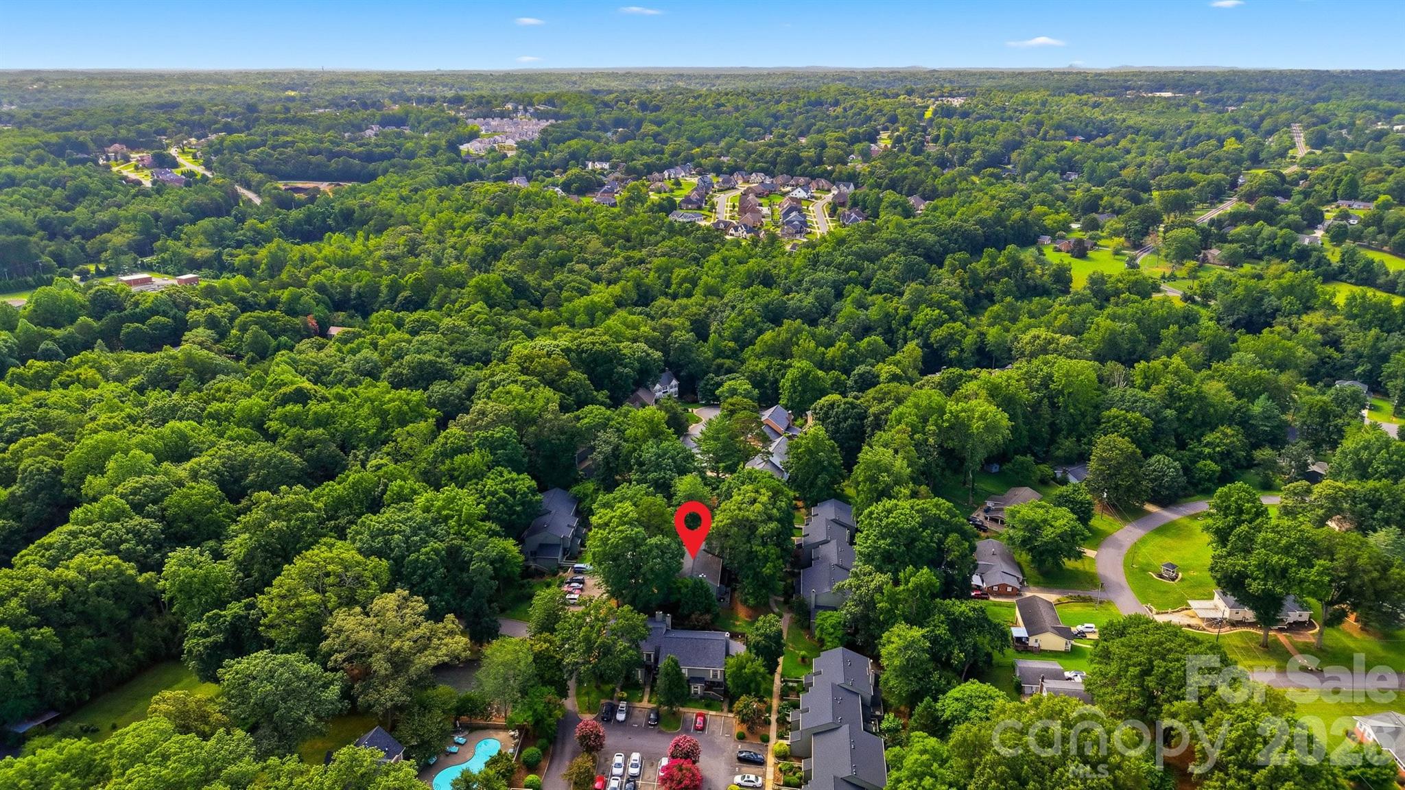 4340 N Center St #203, Hickory, NC 28601