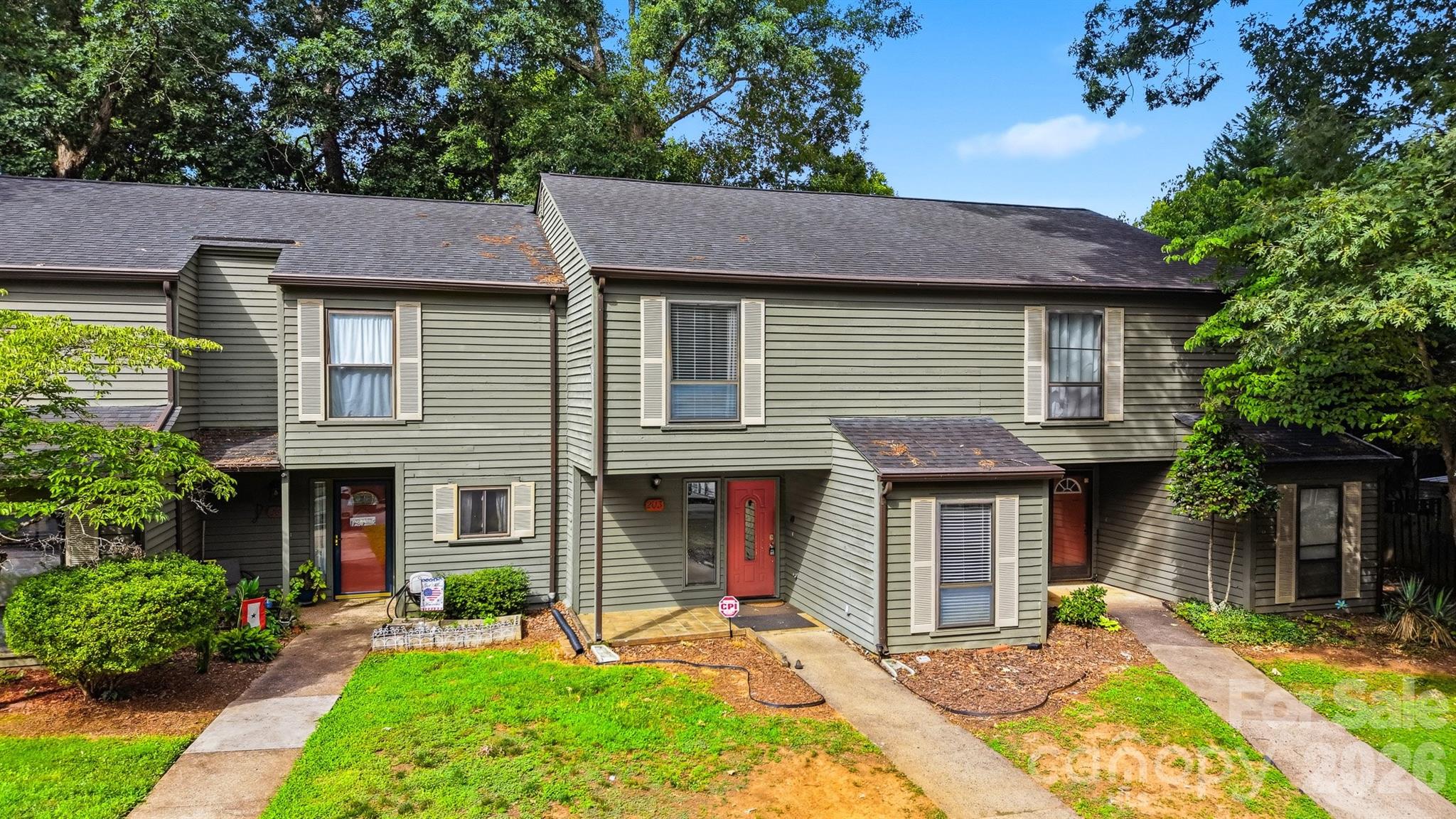 4340 N Center St #203, Hickory, NC 28601