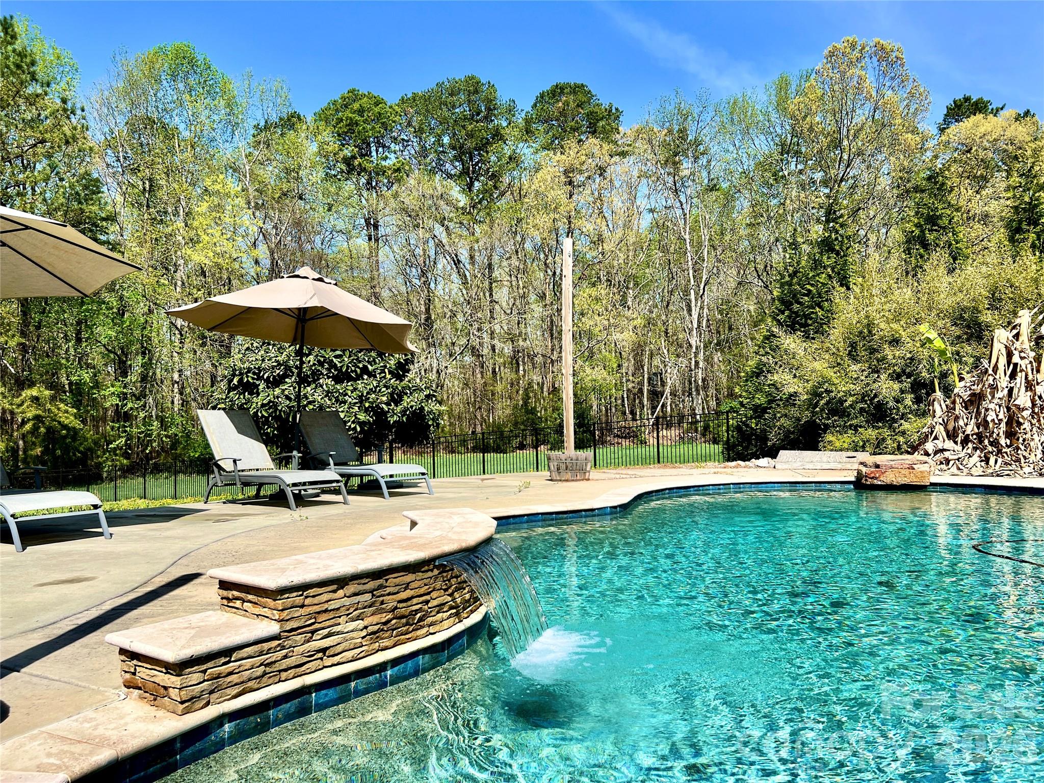 4809 Antioch Church Rd, Matthews, NC 28104