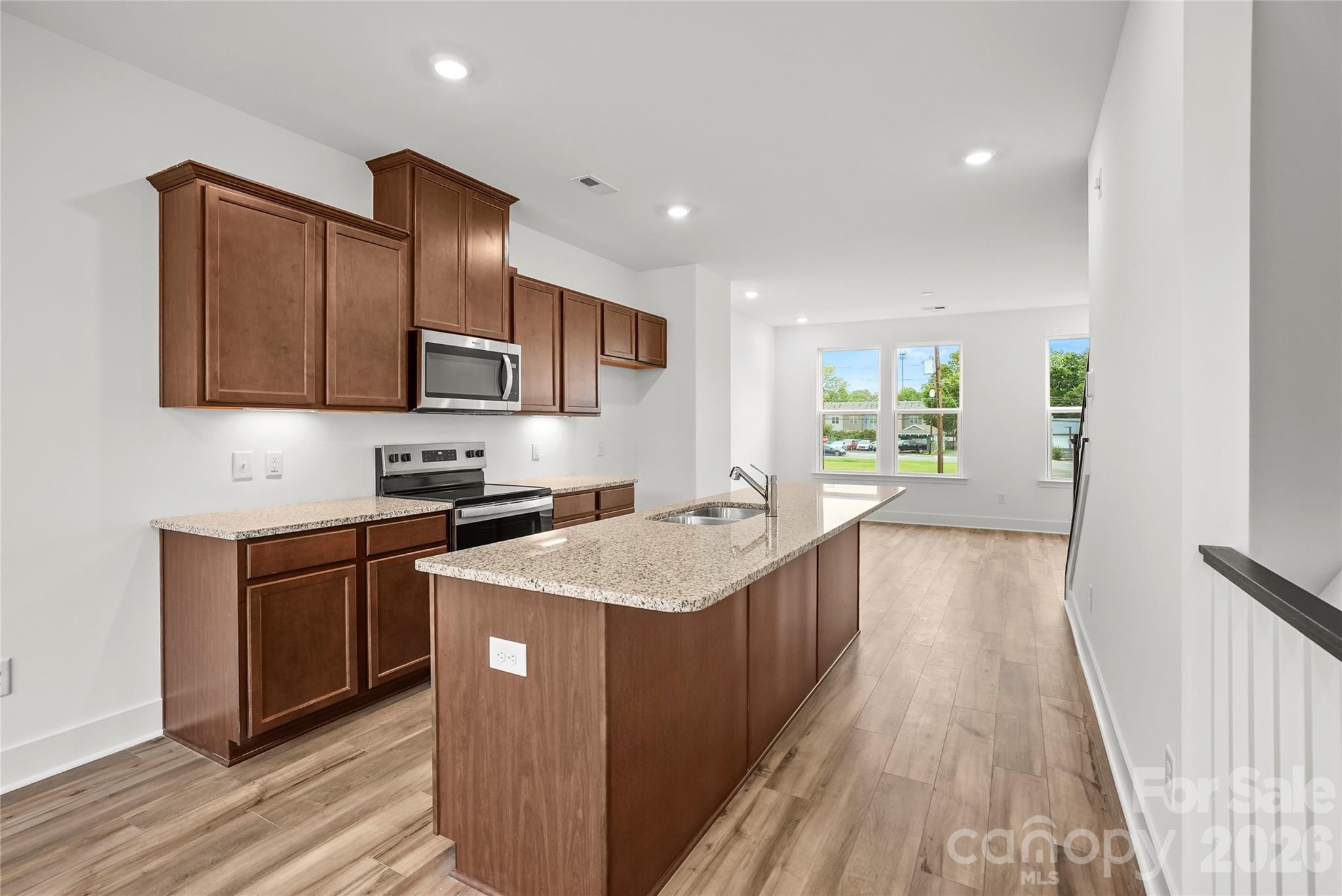 1013 Revival Row, Charlotte, NC 28208