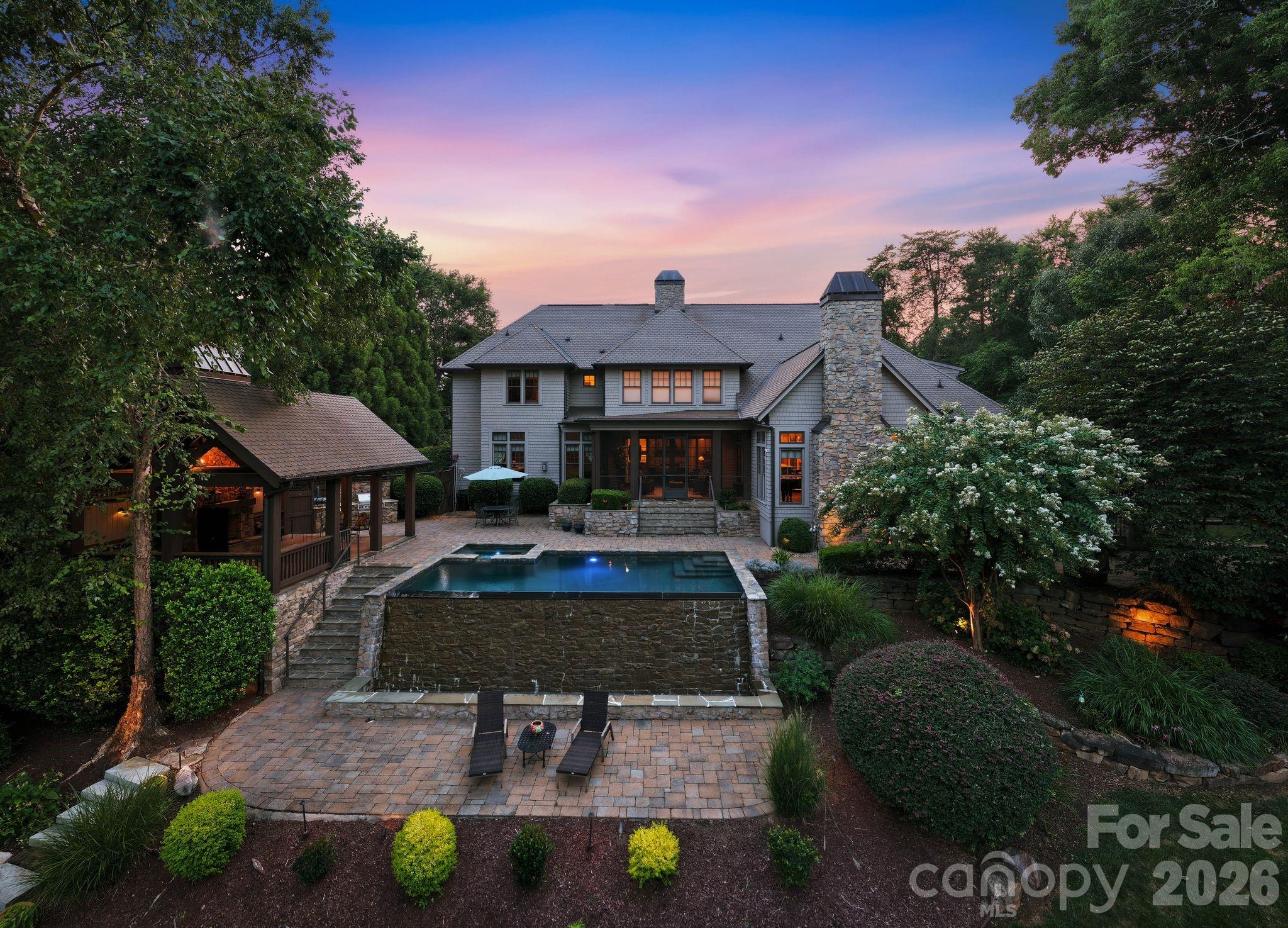 10220 Wildlife Rd, Charlotte, NC 28278
