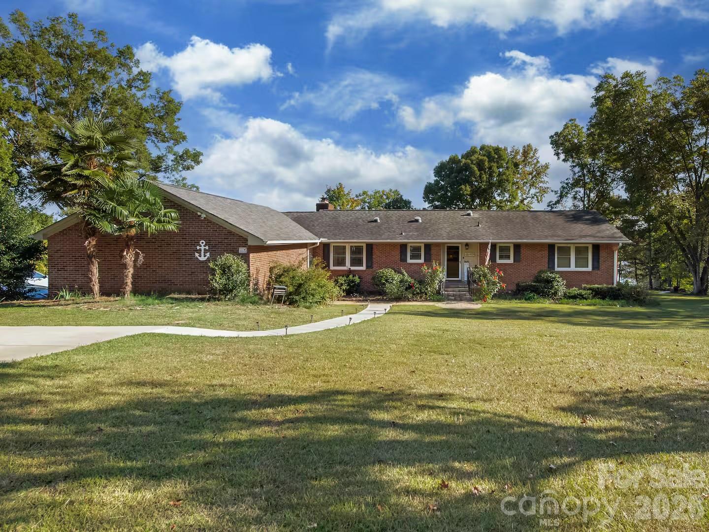 1475 Riverview Cir, Fort Lawn, SC 29714
