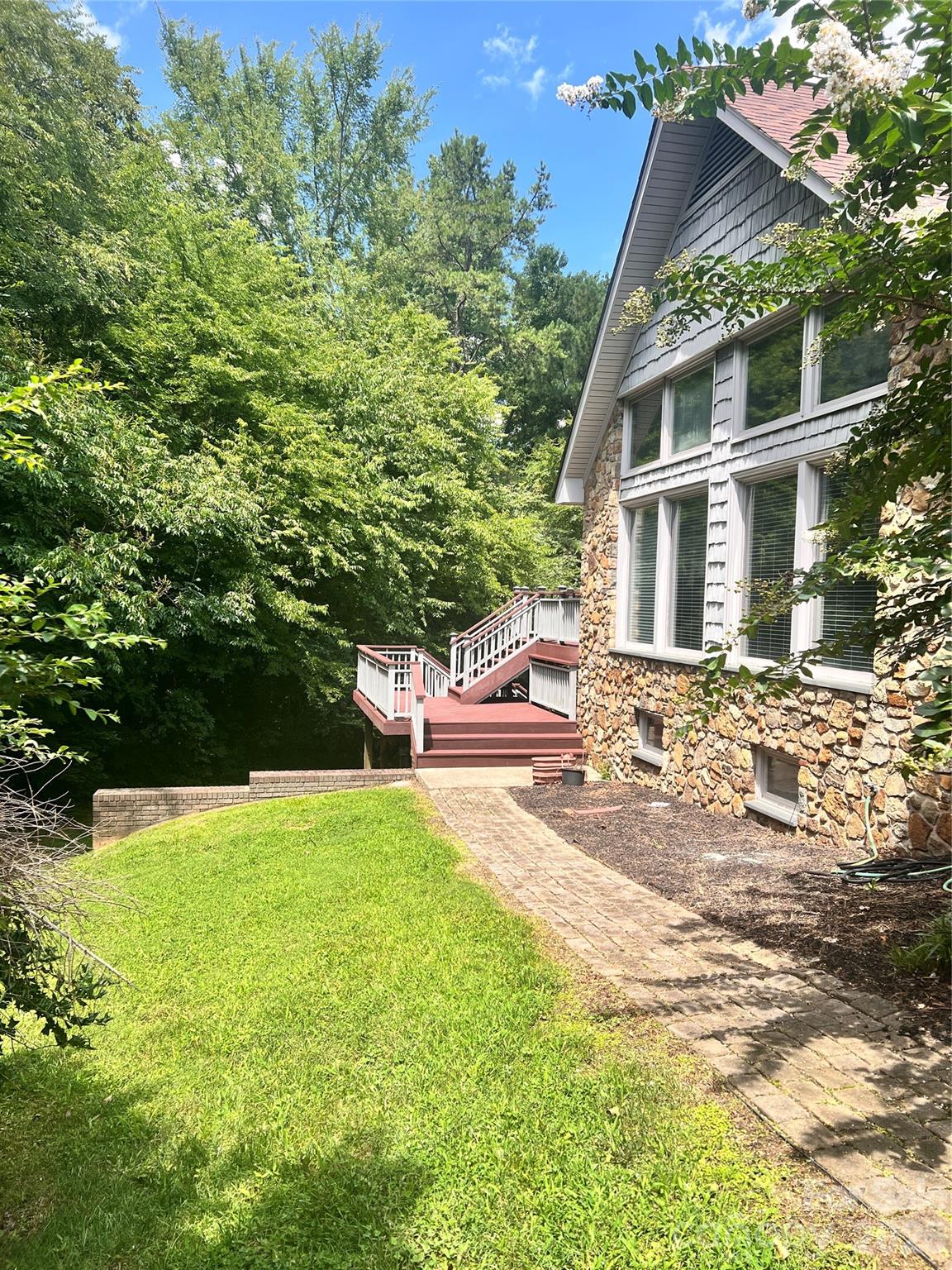 101 Forest Cliff Ct NE, Concord, NC 28025