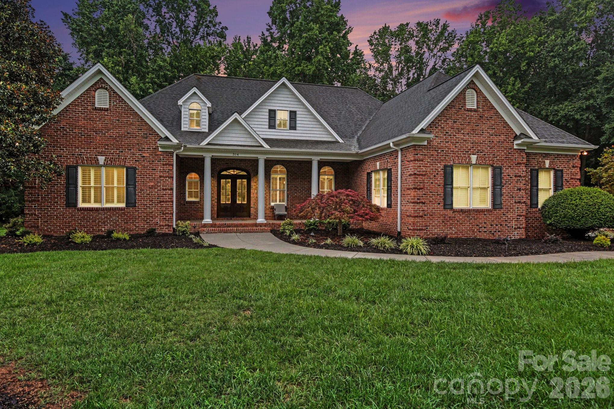 314 W Glenview Dr, Salisbury, NC 28147