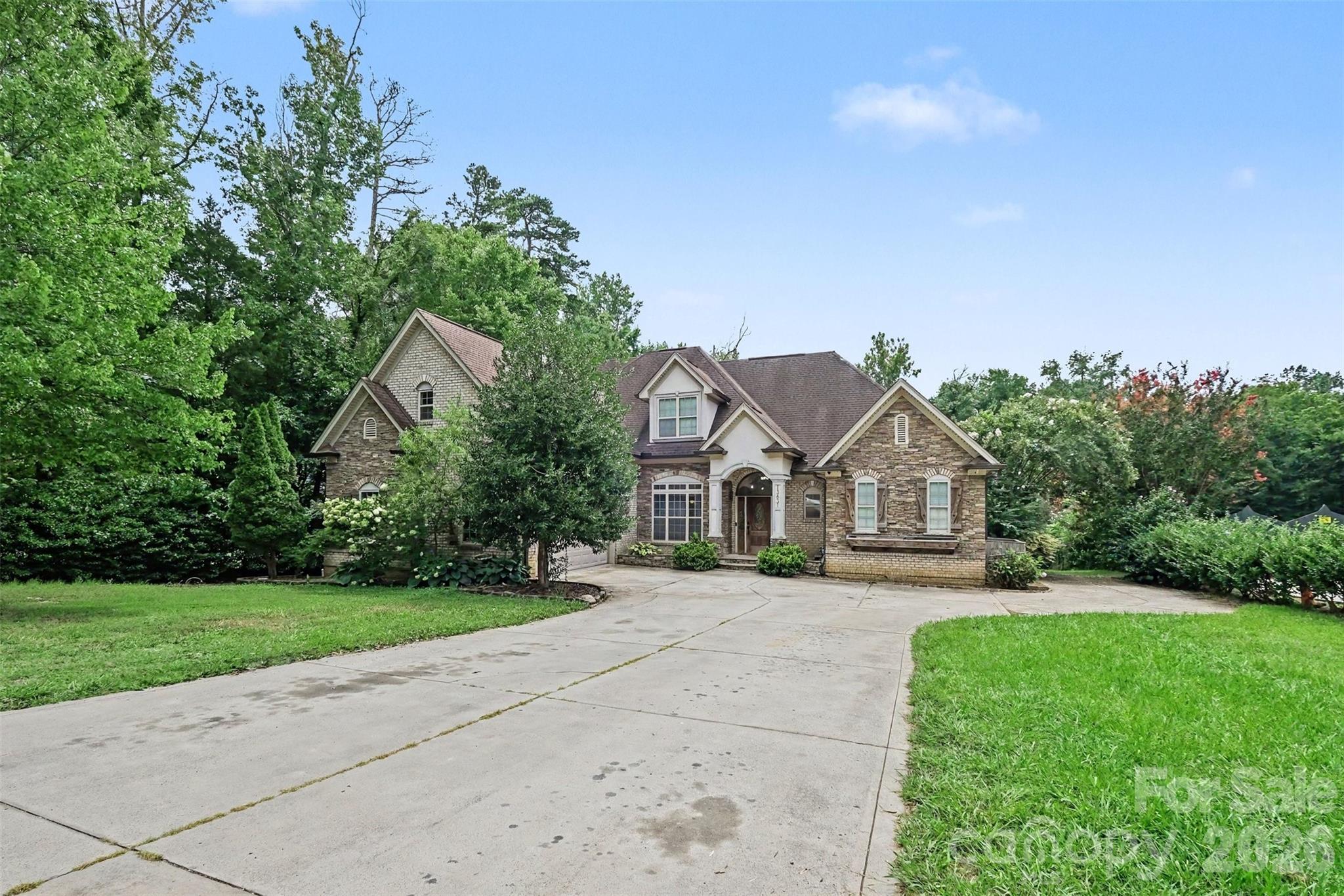 13631 William Stowe Dr, Charlotte, NC 28262
