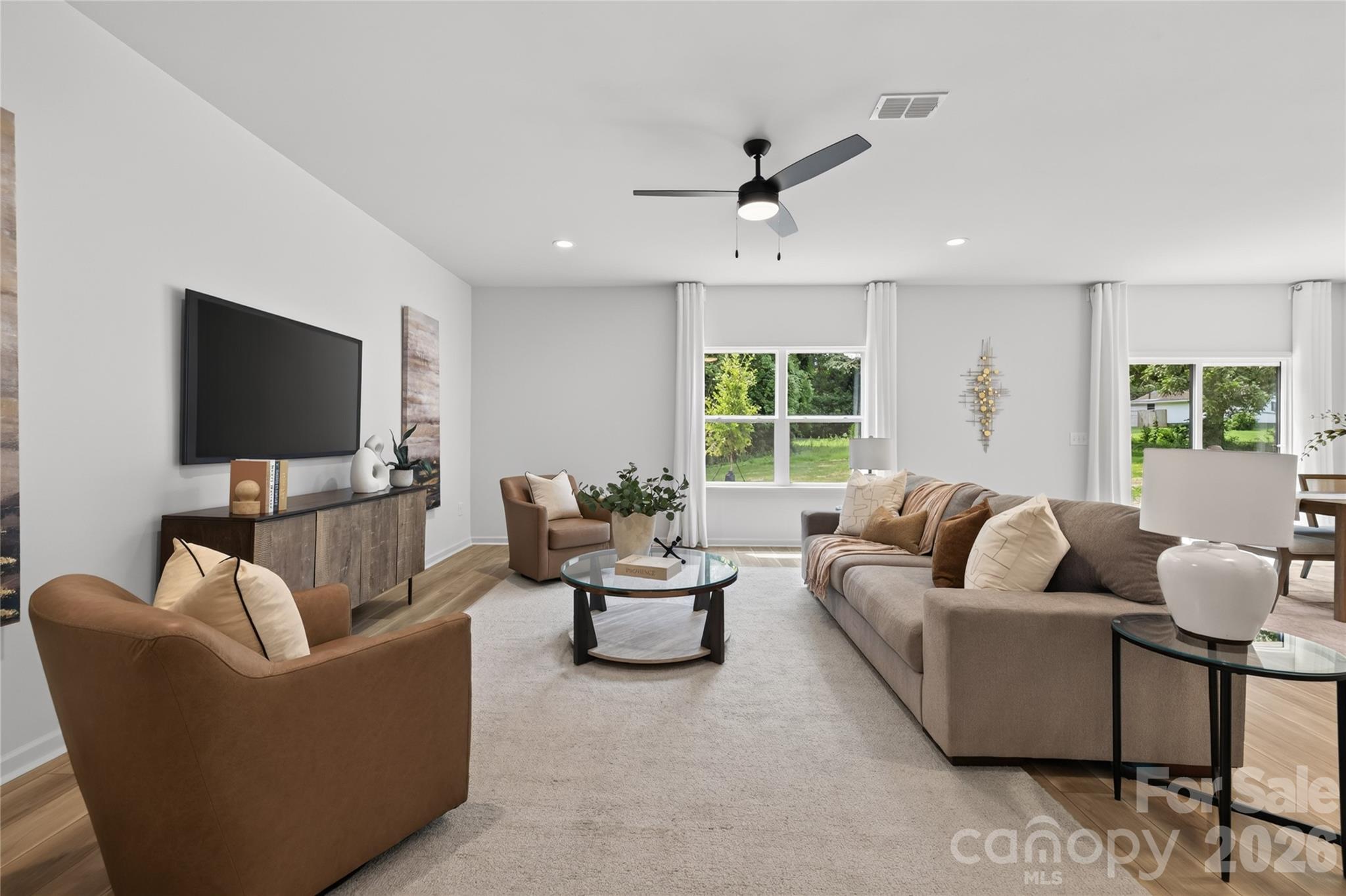 5234 Hickory Ln, Charlotte, NC 28216