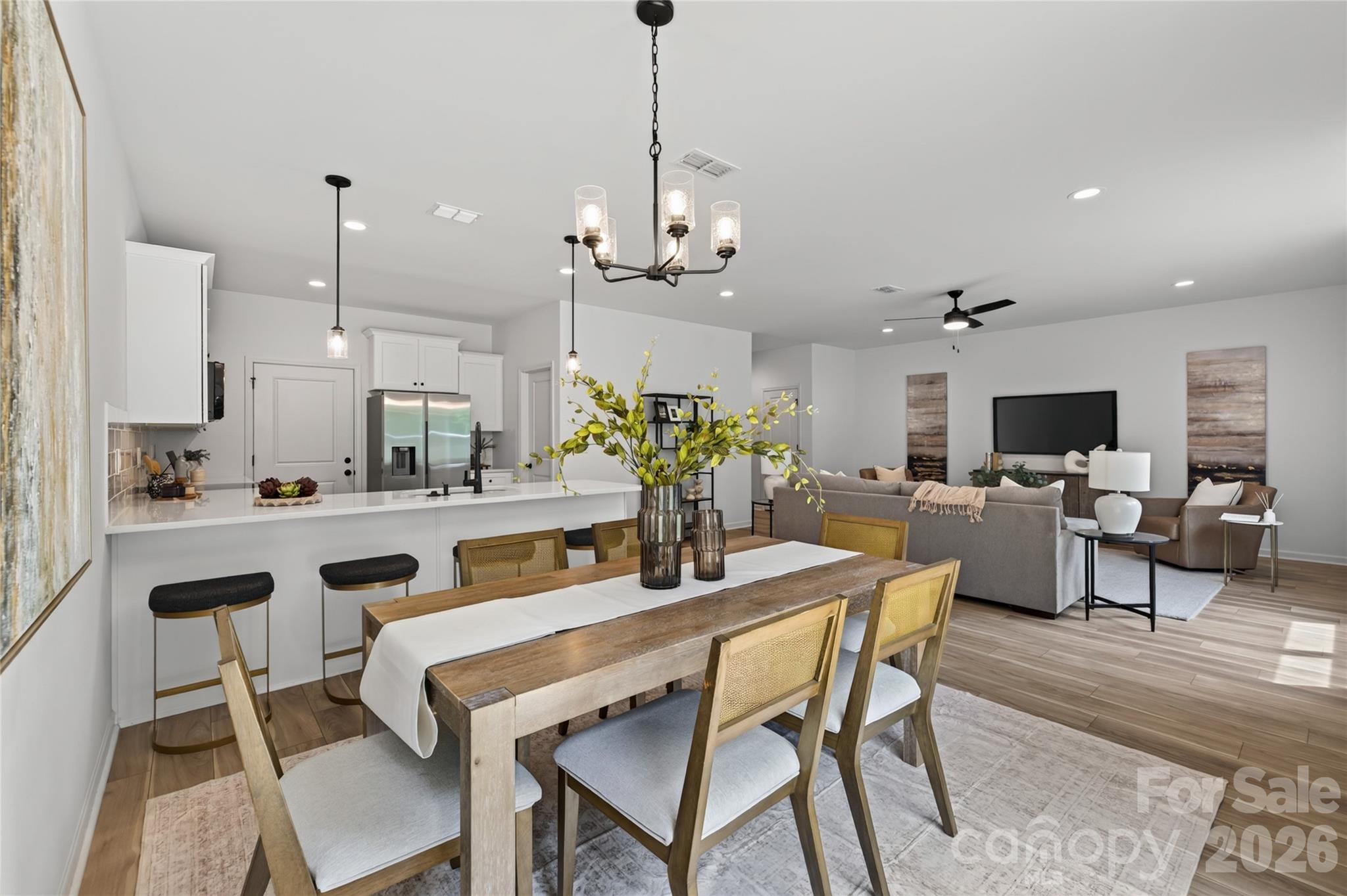 5234 Hickory Ln, Charlotte, NC 28216