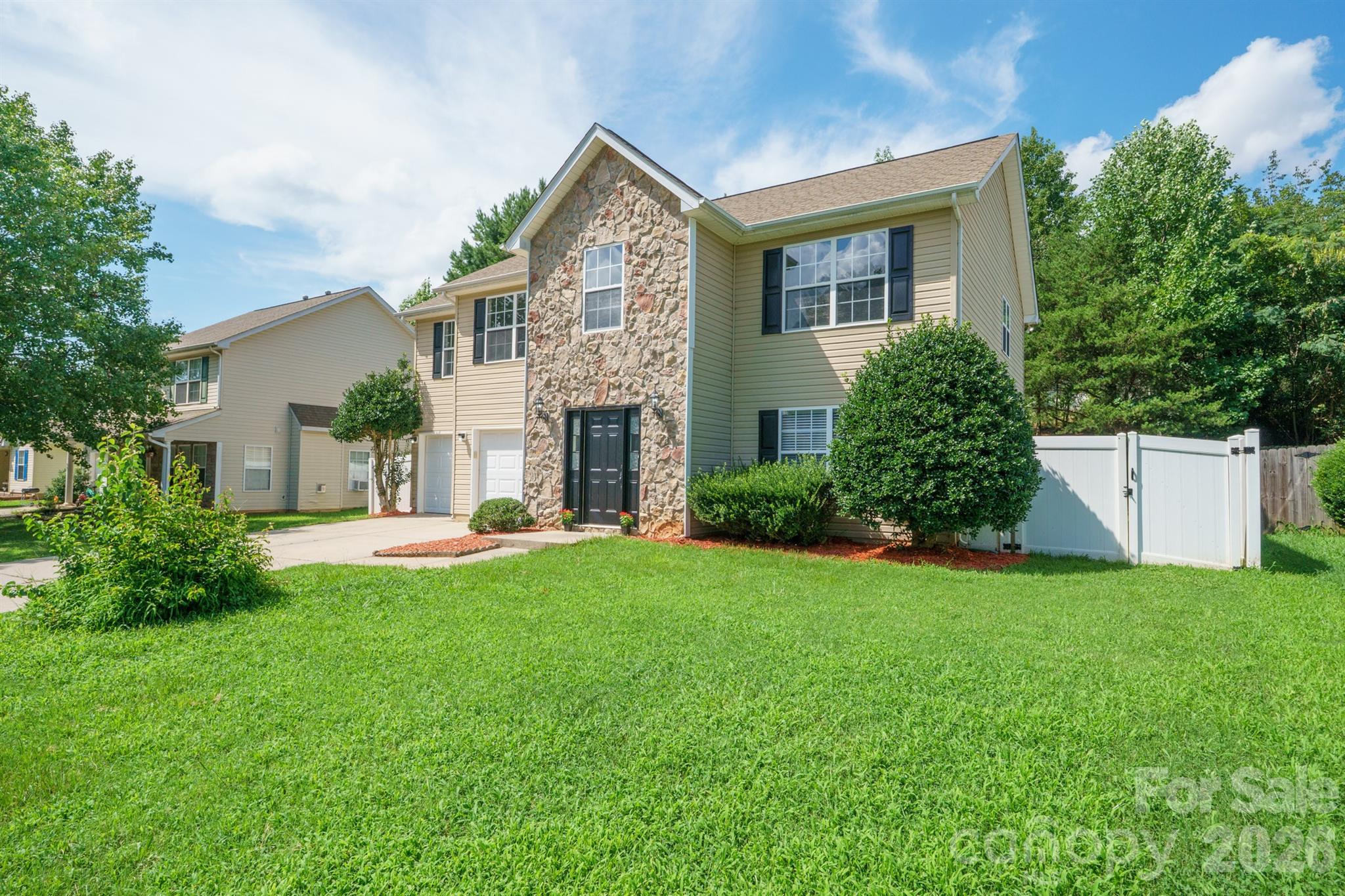 2646 Amber Crest Dr, Gastonia, NC 28052