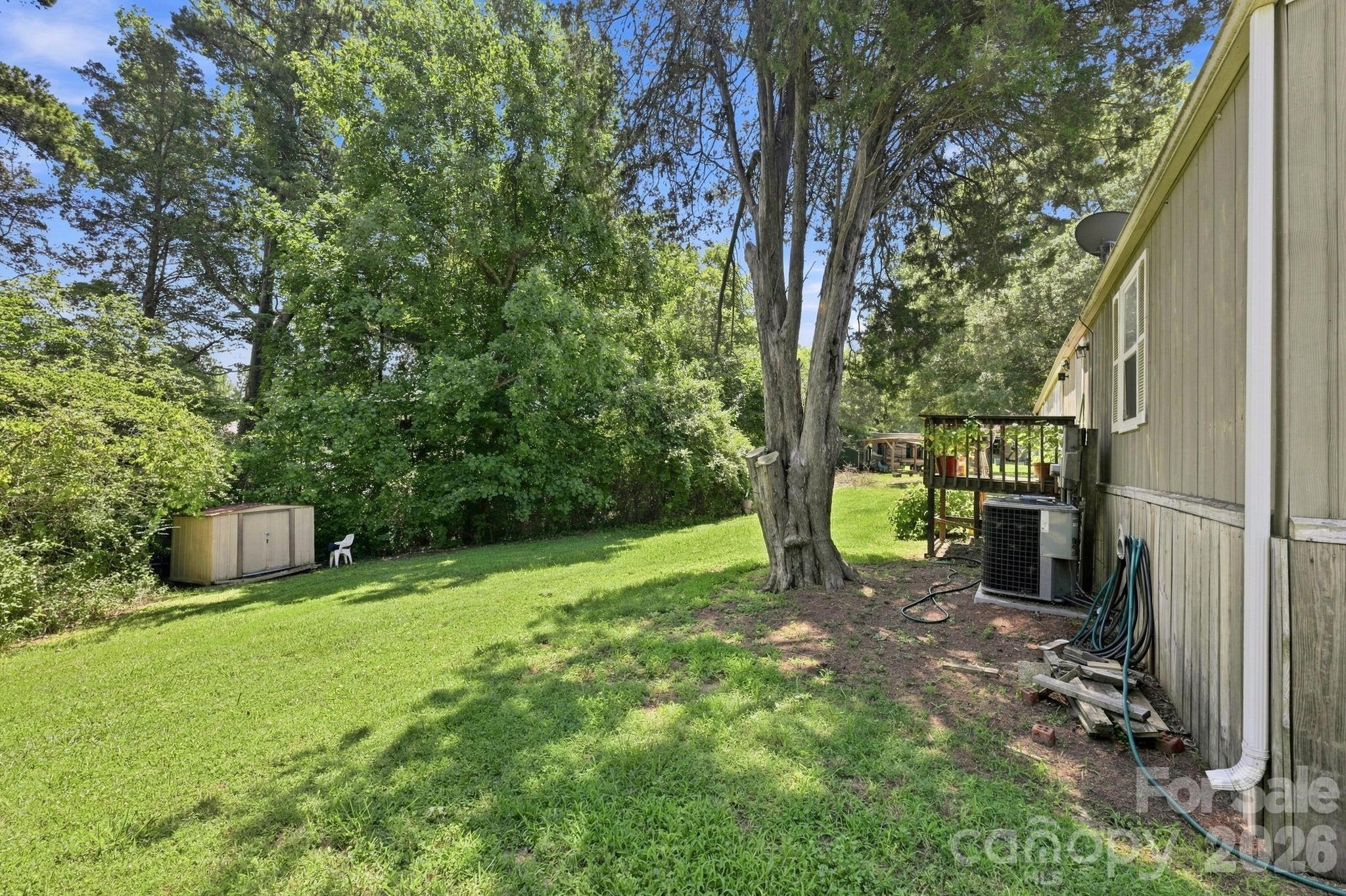 109 Ray Dawn Ln, Mooresville, NC 28117