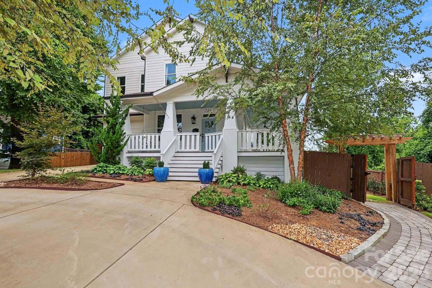 720 E 17th St, Charlotte, NC 28205