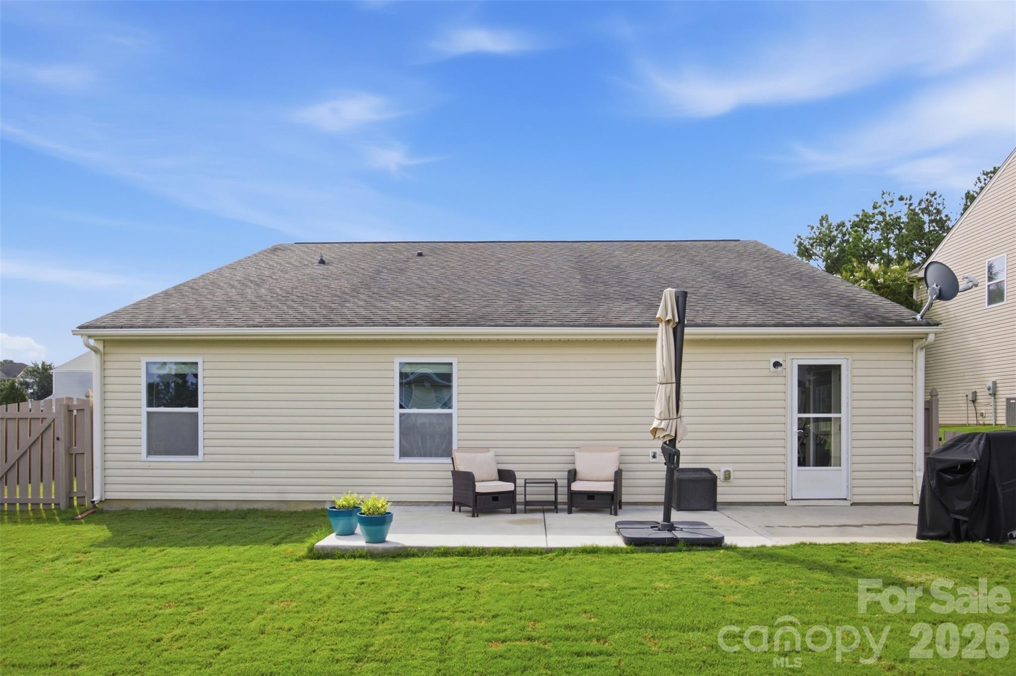 5716 Piney Pointe Dr, Concord, NC 28025