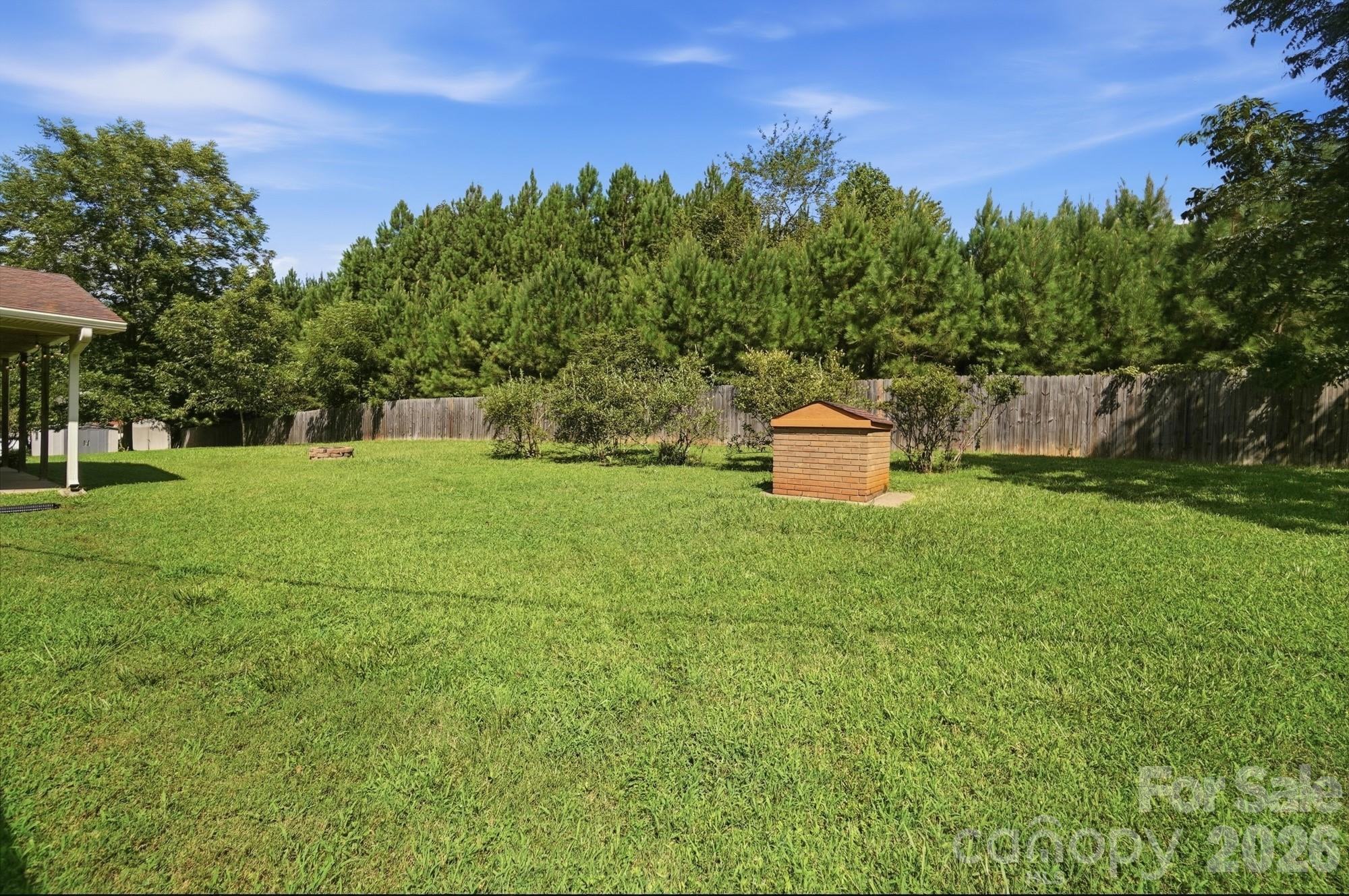 15513 Thompson Rd, Mint Hill, NC 28227