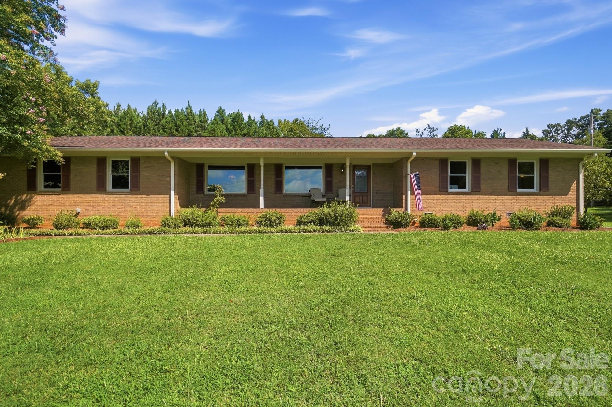 15513 Thompson Rd, Mint Hill, NC 28227