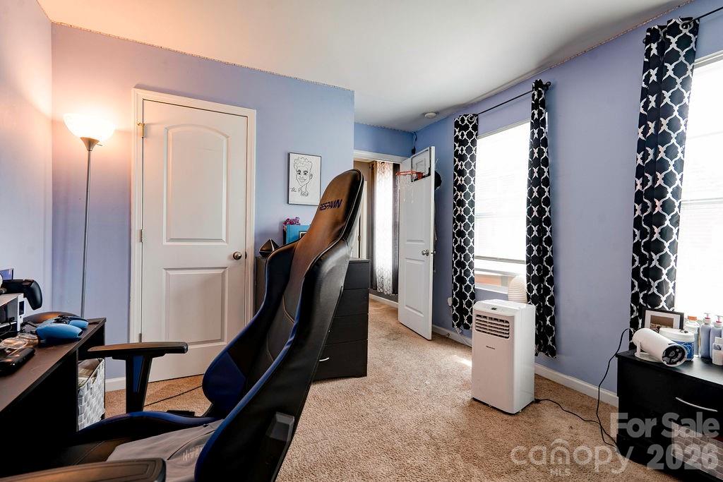 3219 Pikes Peak Dr, Gastonia, NC 28052