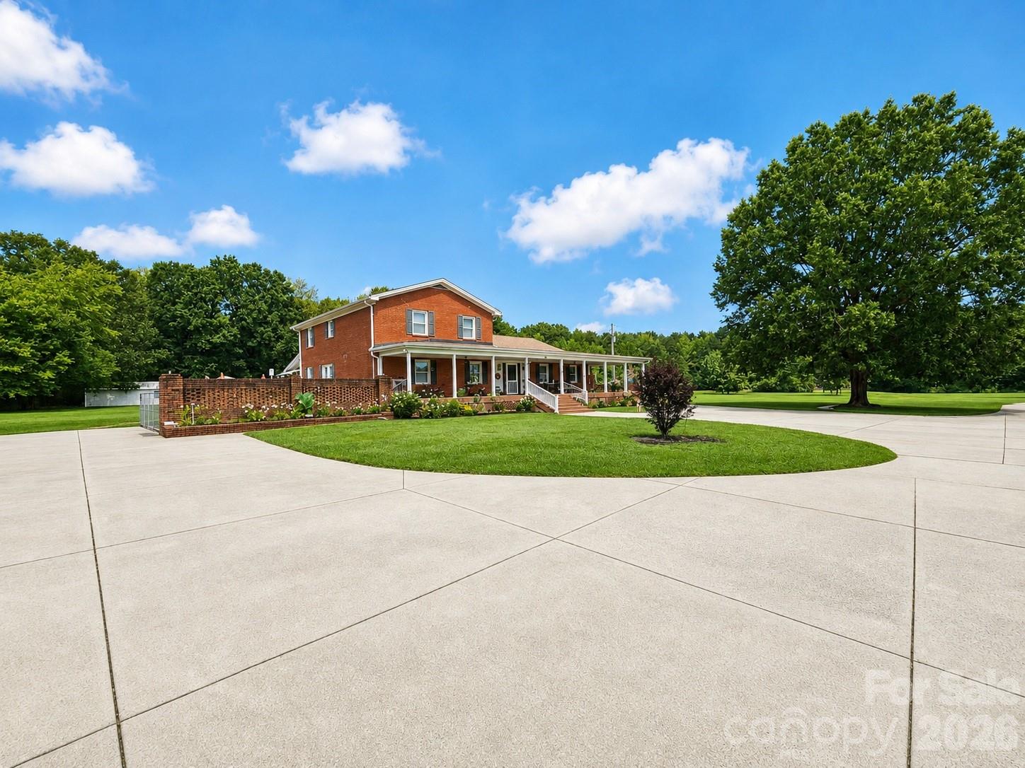 907 Sikes Mill Rd, Monroe, NC 28110