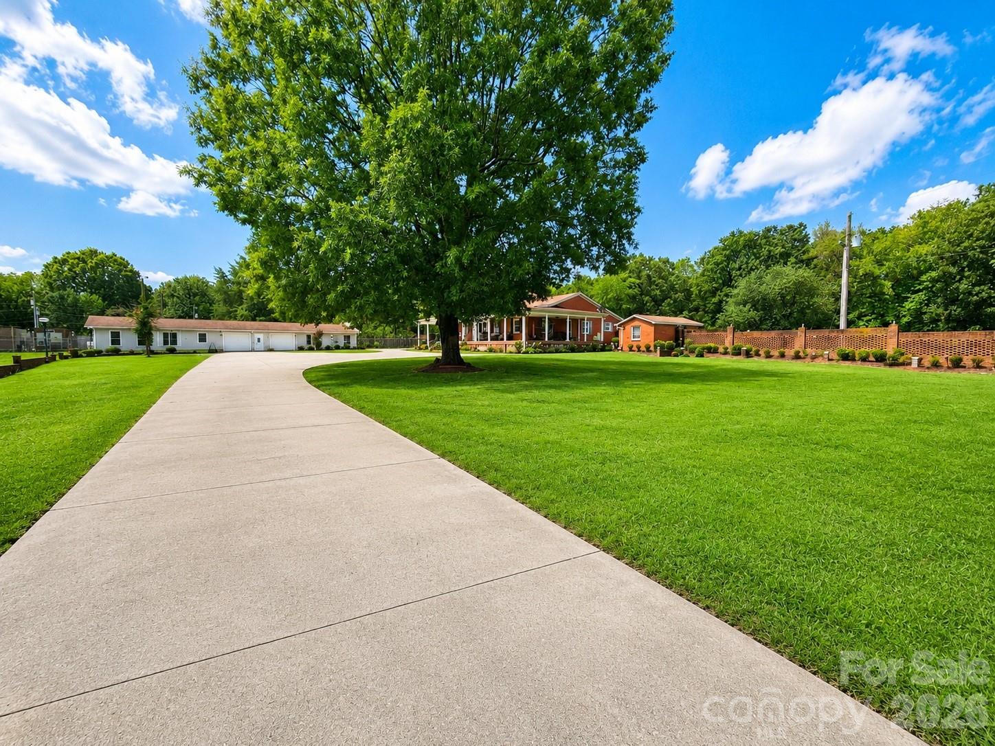 907 Sikes Mill Rd, Monroe, NC 28110