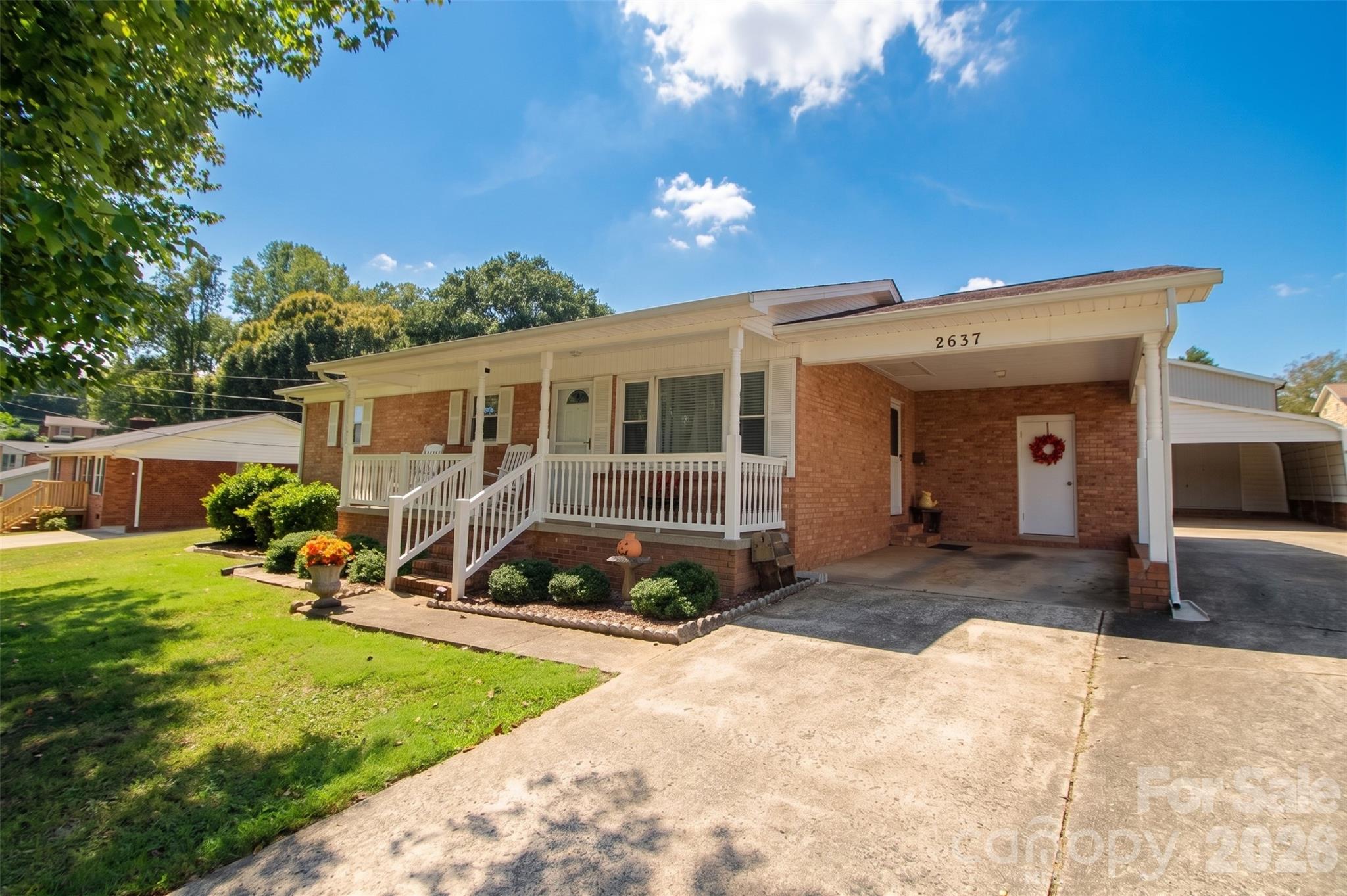 2637 Paula Dr, Gastonia, NC 28054