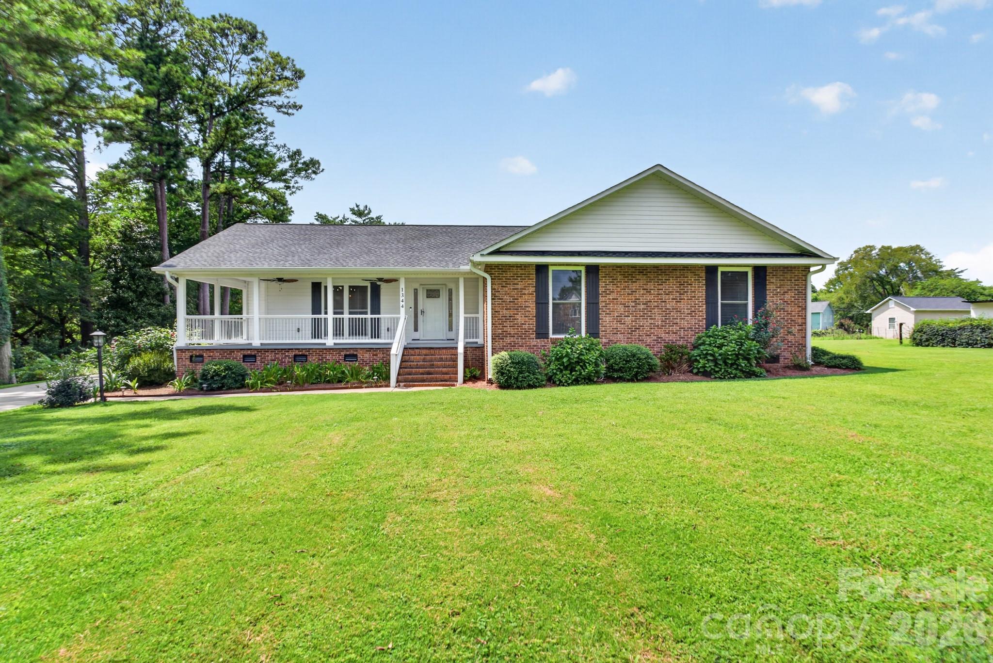 1344 Robbett Ct, Rock Hill, SC 29732