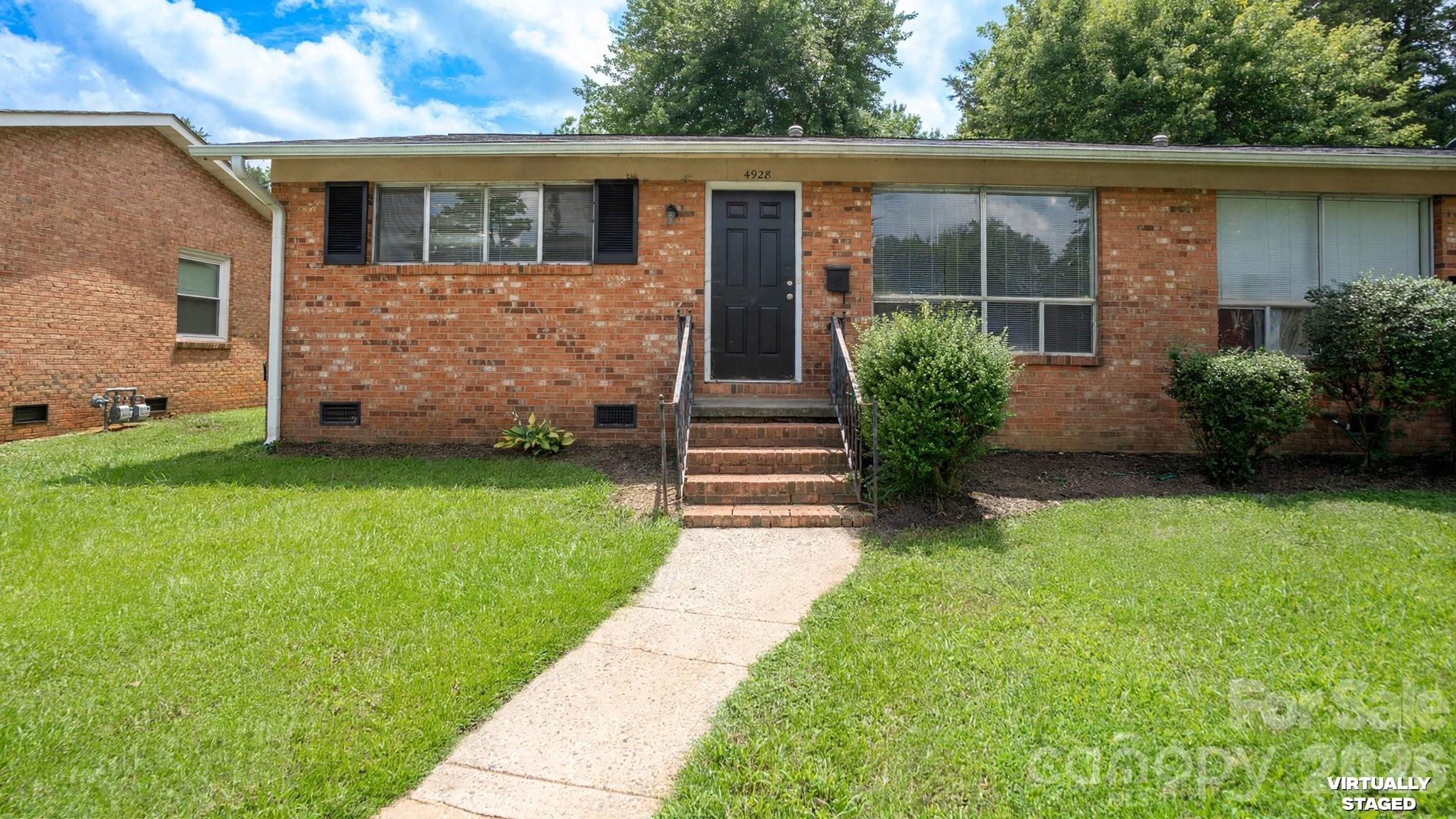 4926 Malibu Dr, Charlotte, NC 28215