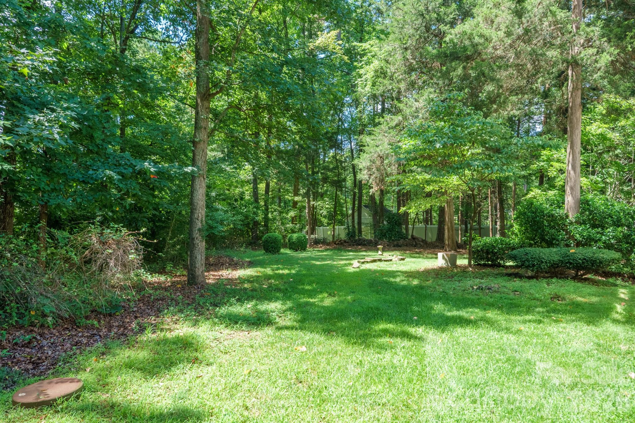 7000 Hollow Oak Dr, Charlotte, NC 28227