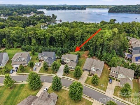 561 Sandbar Point, Lake Wylie, SC 29710