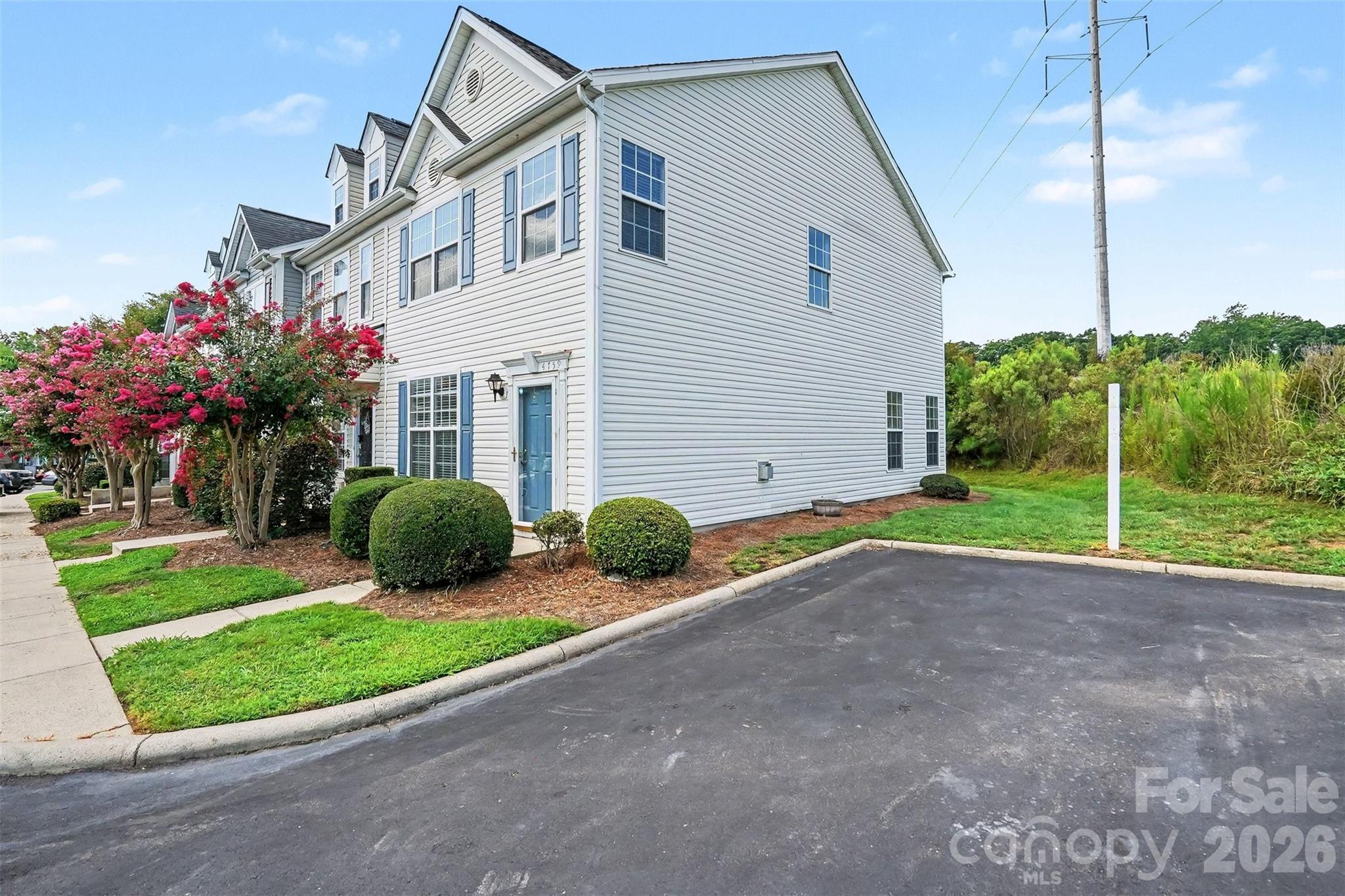4759 Stoney Branch Dr, Charlotte, NC 28216