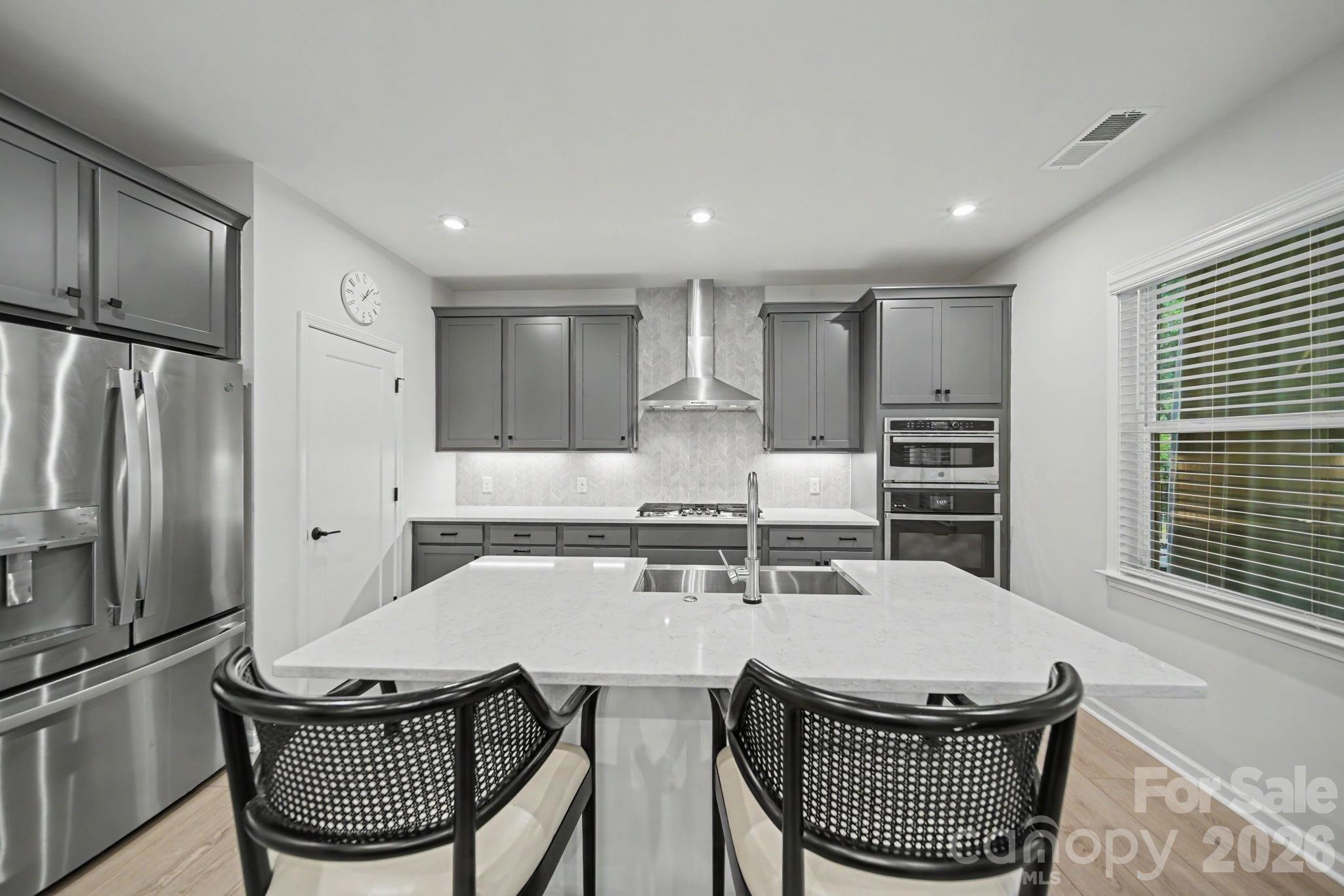 8114 Franklin Trail St, Charlotte, NC 28227