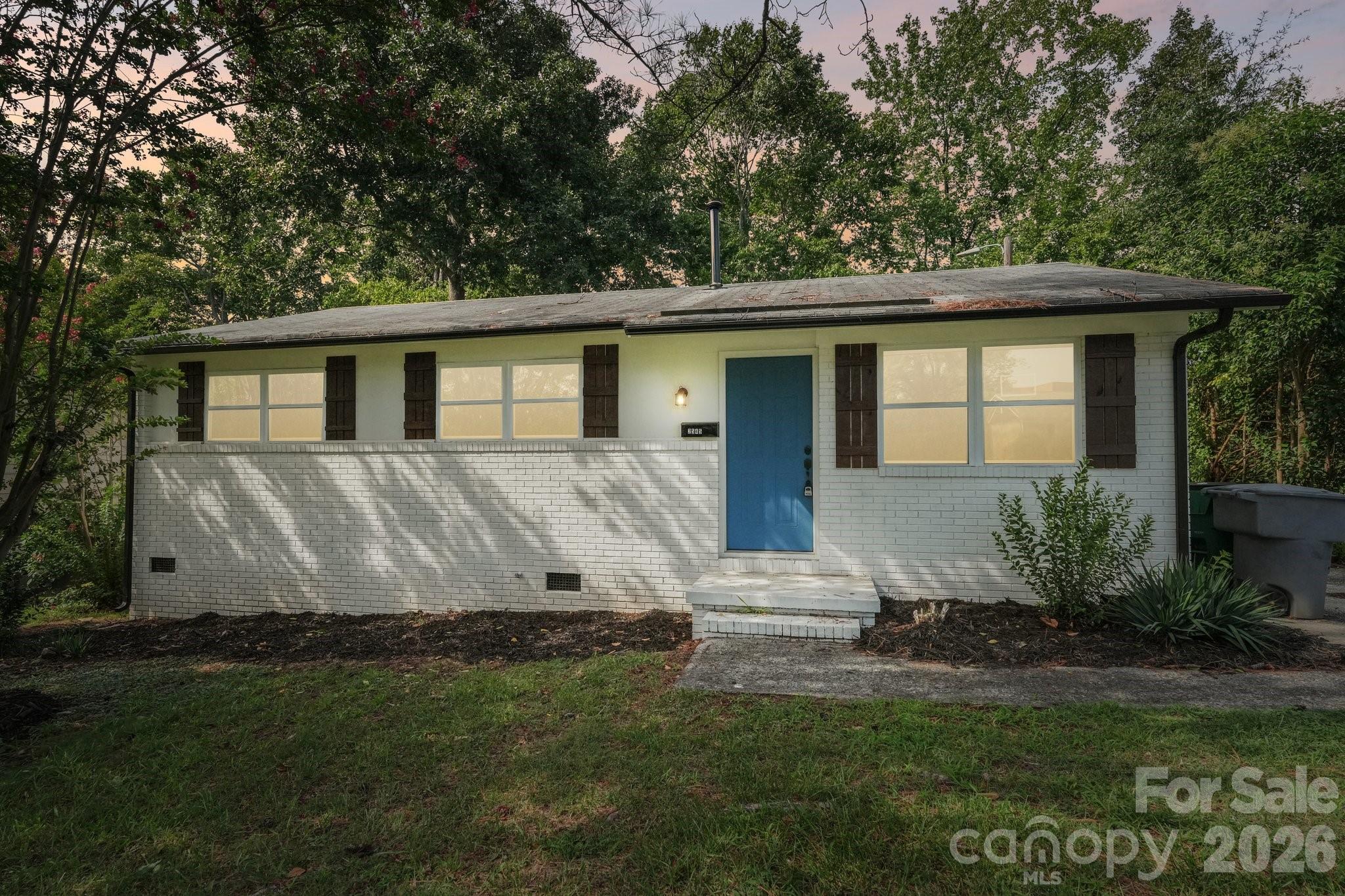 2545 Abelwood Rd, Charlotte, NC 28216