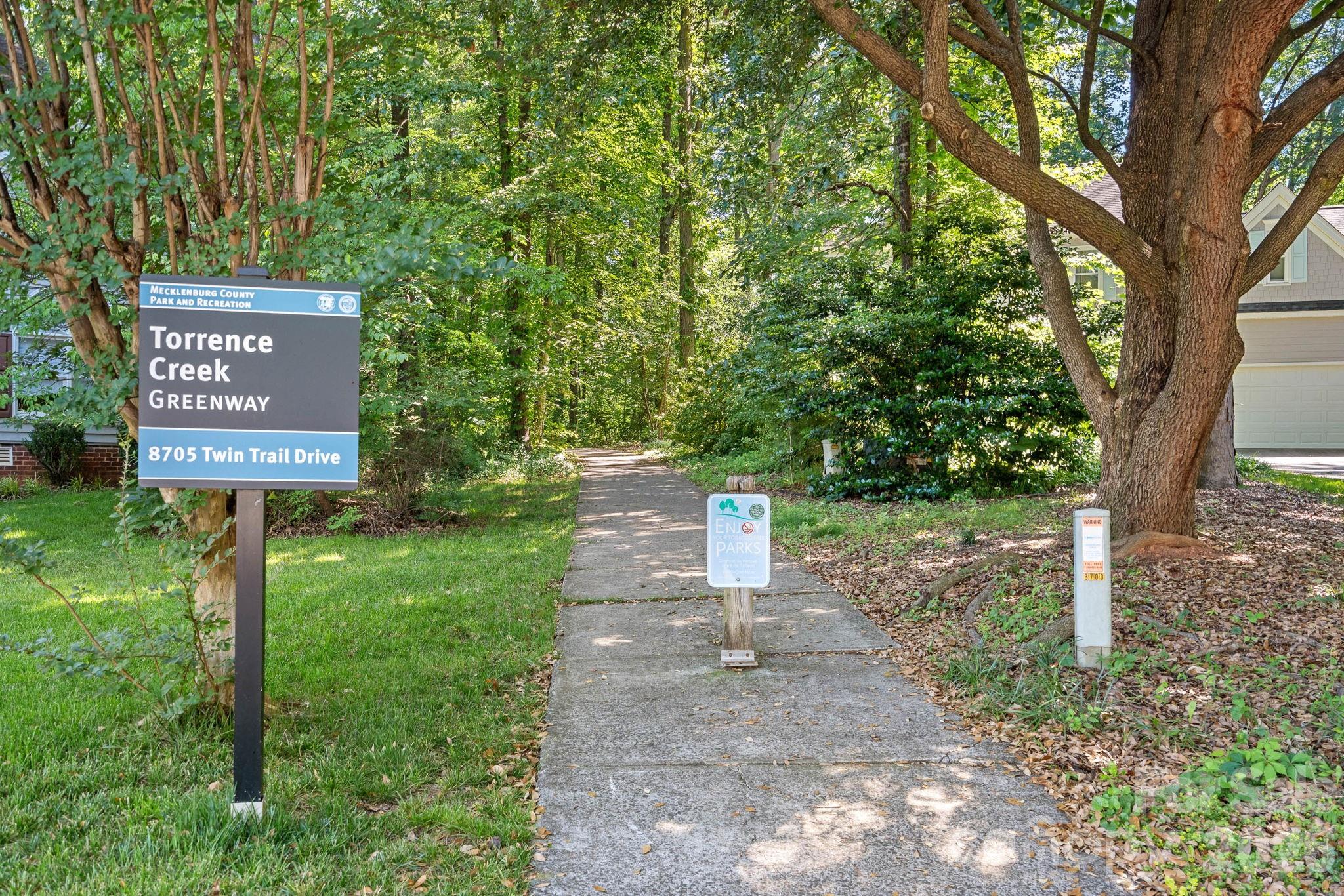 9413 Twin Trail Dr, Huntersville, NC 28078
