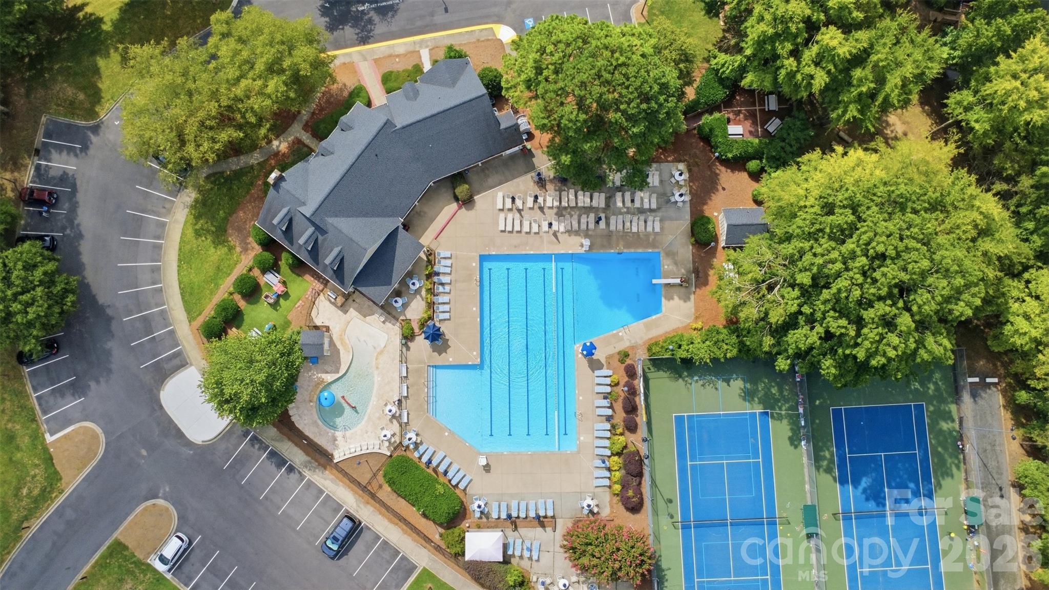 3518 Abbey Hill Ln, Charlotte, NC 28210