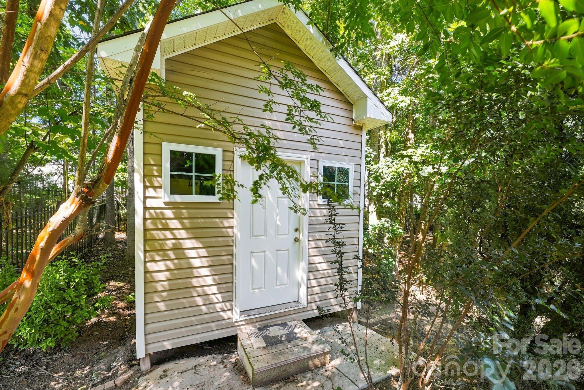 4852 Pepper Dr, Harrisburg, NC 28075