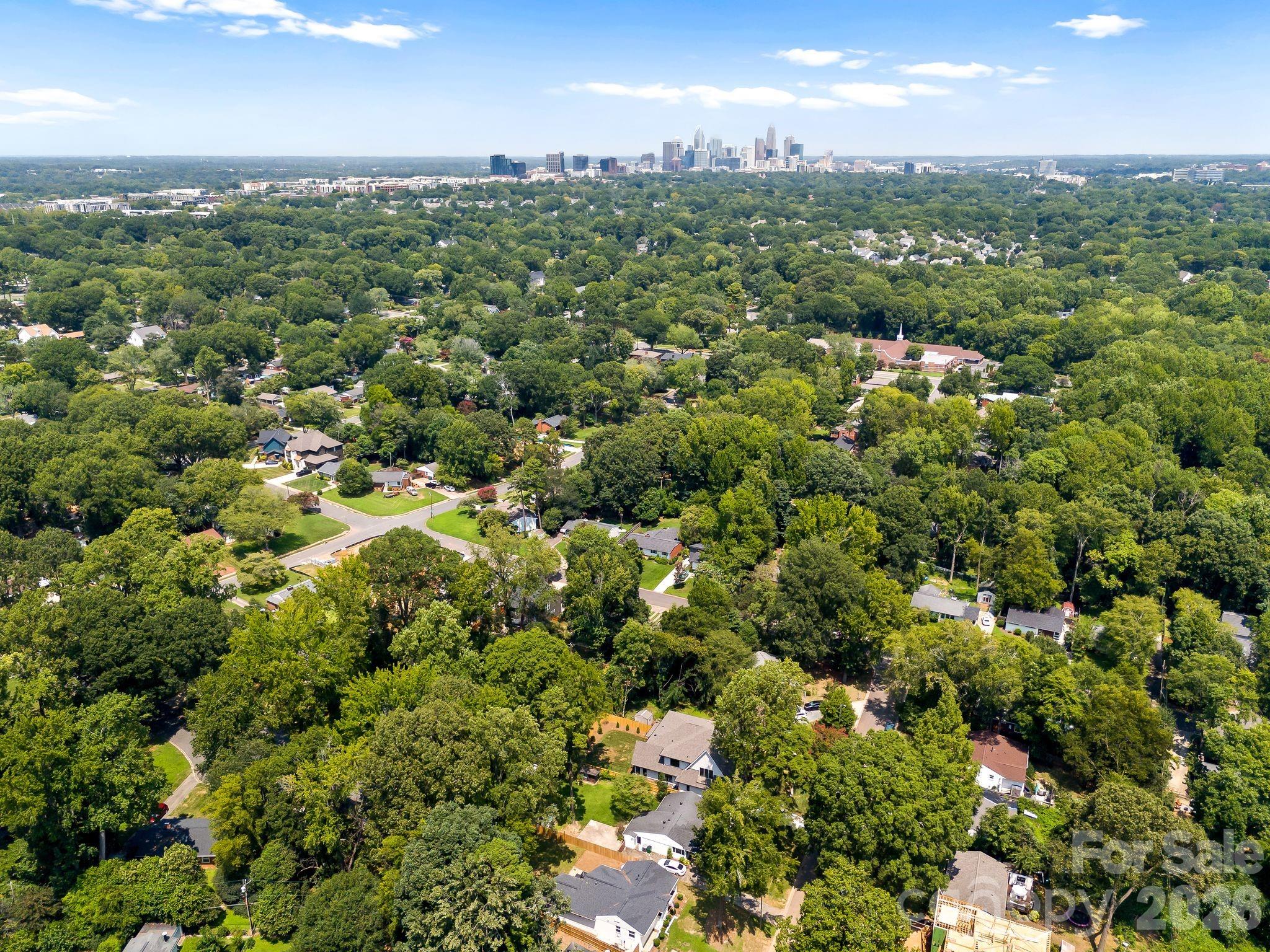 815 Manhasset Rd, Charlotte, NC 28209