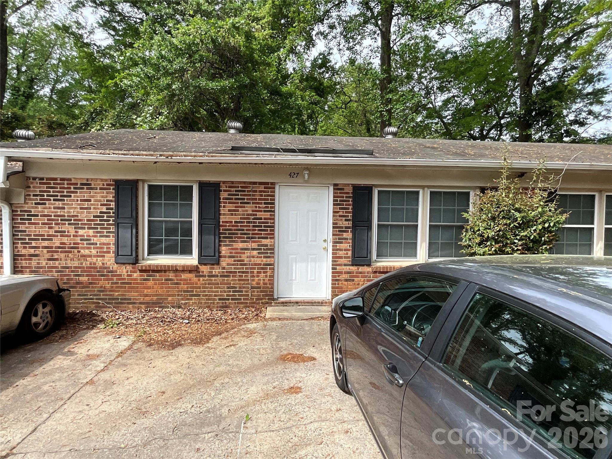 423 N Carpenter St, Gastonia, NC 28054